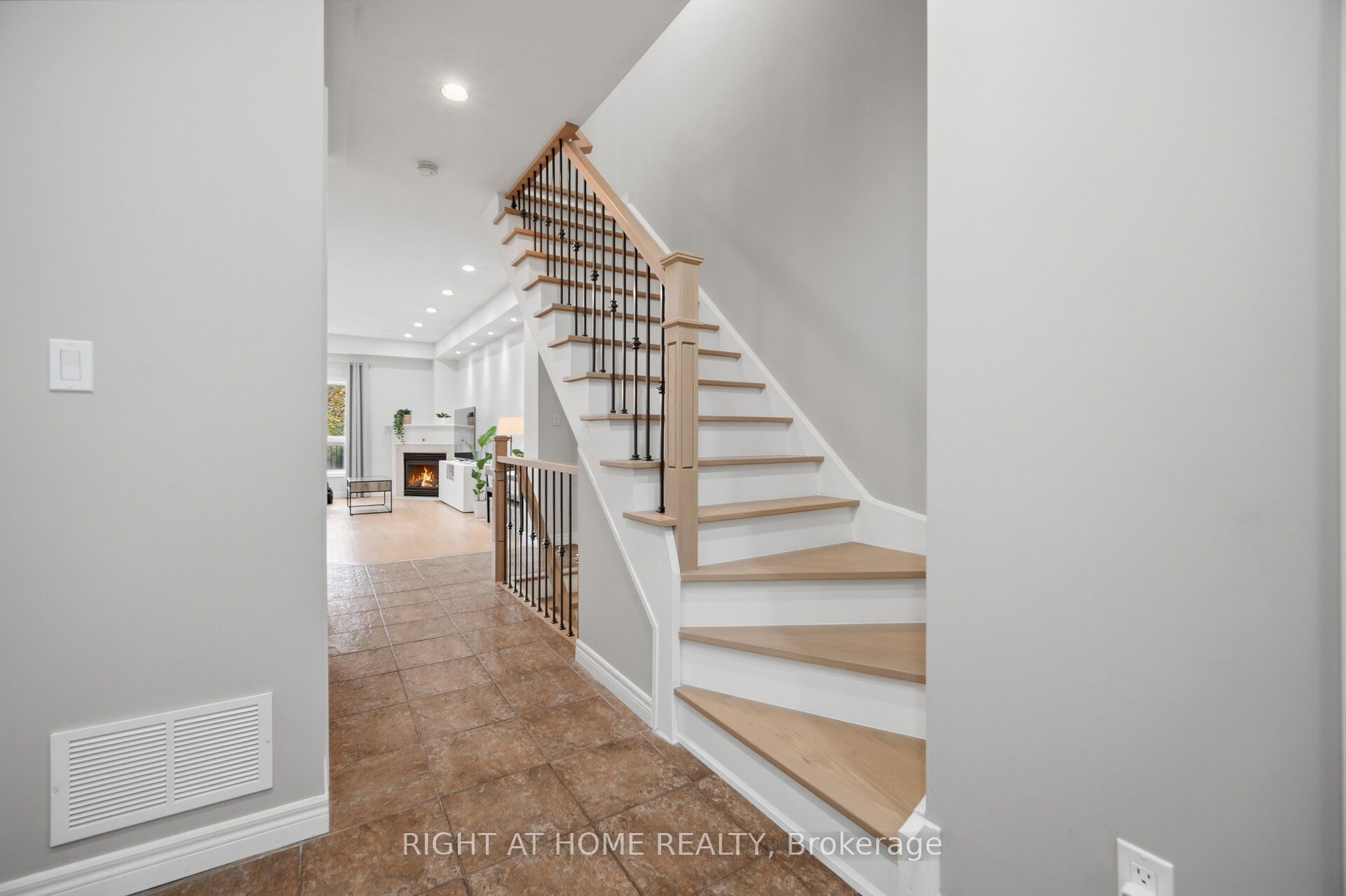 4089 Medland Drive Property Photo 22