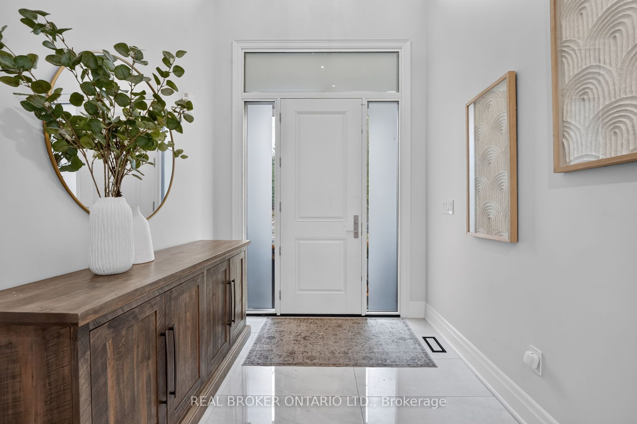 301 Martin Street Property Photo 6