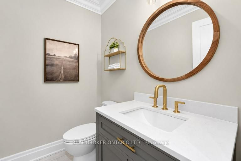 301 Martin Street Property Photo 24