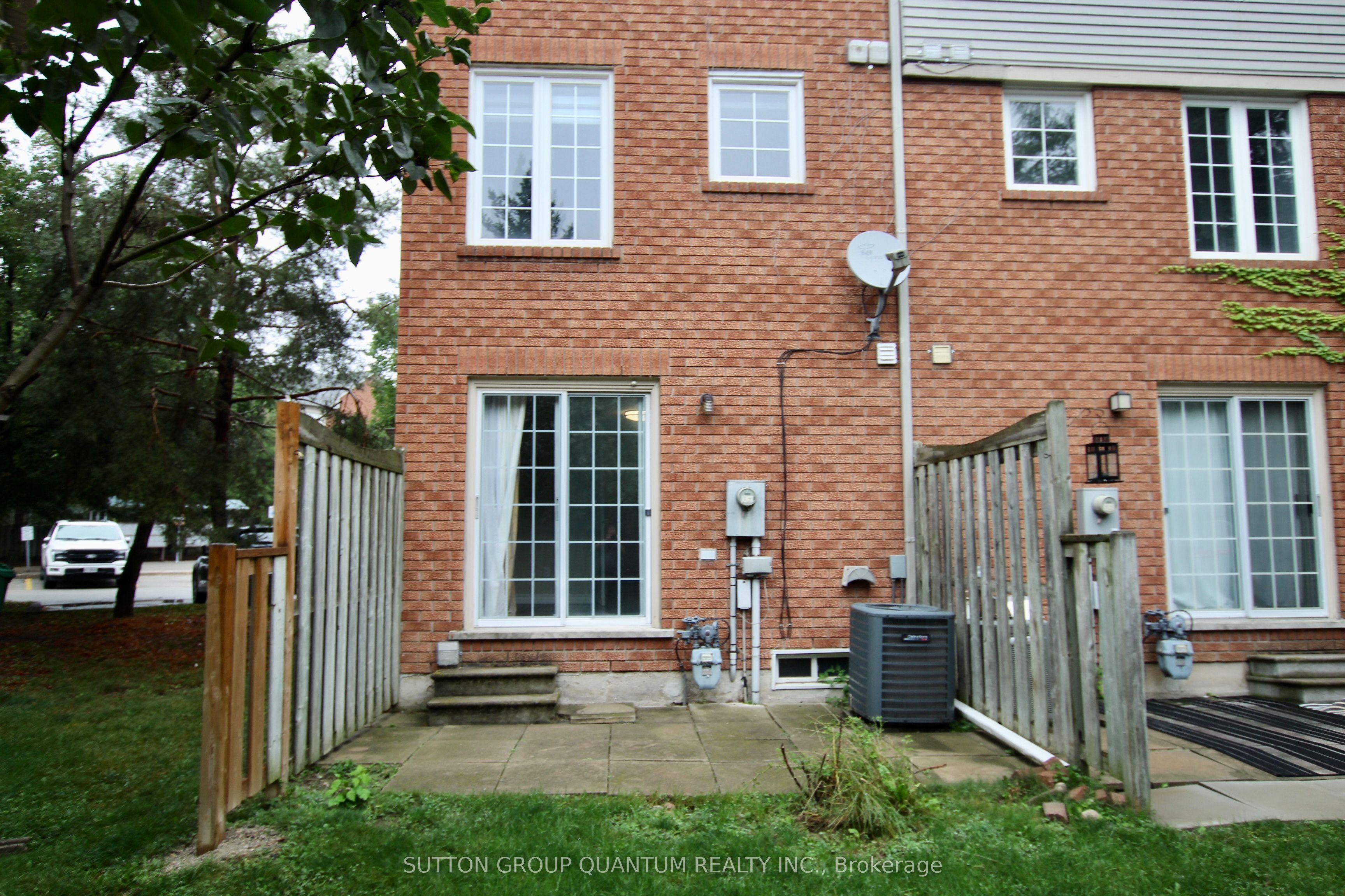 6950 Tenth Line Drive 24 Property Photo 2