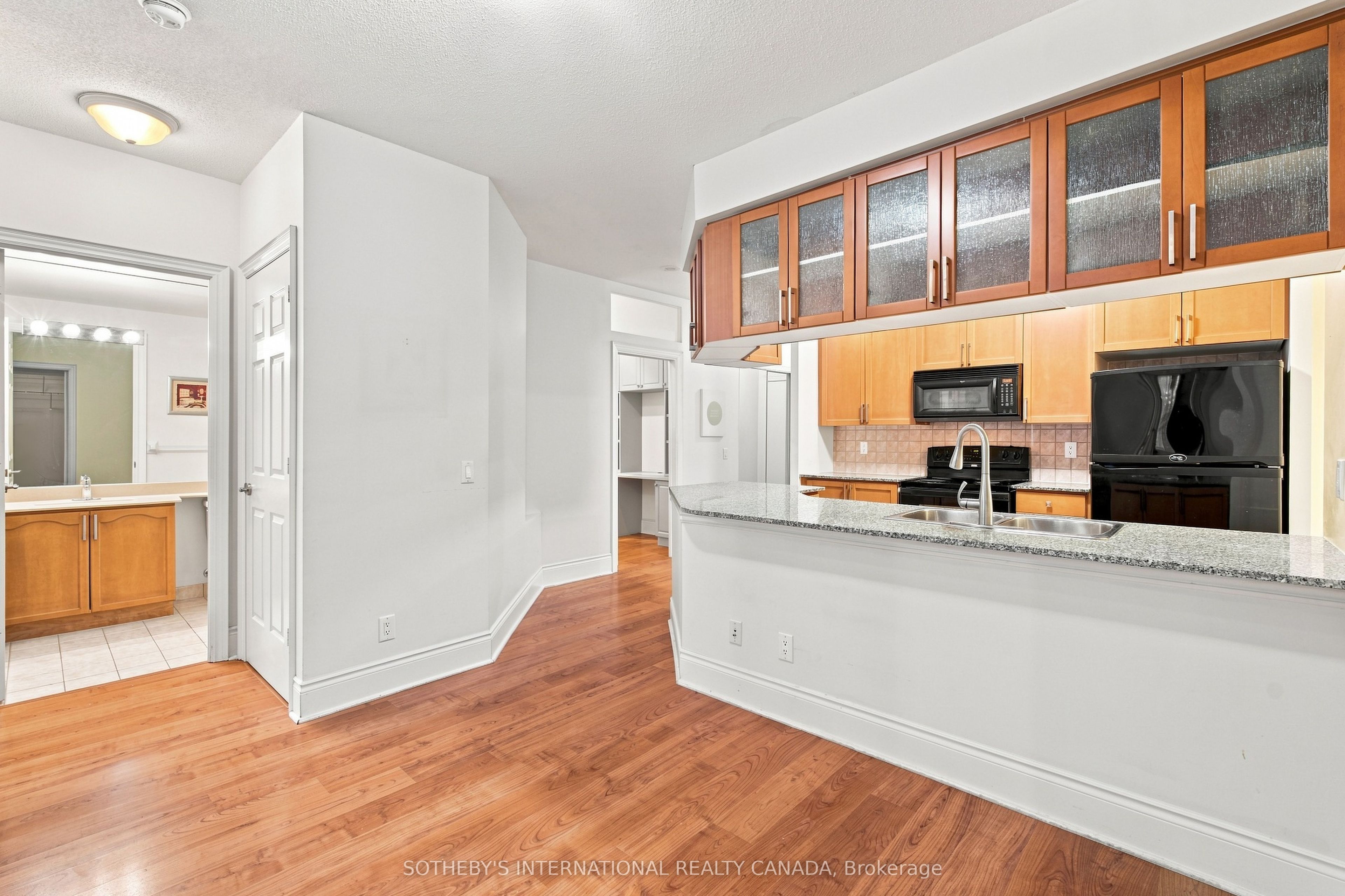 5233 Dundas Street 115 Property Photo 9