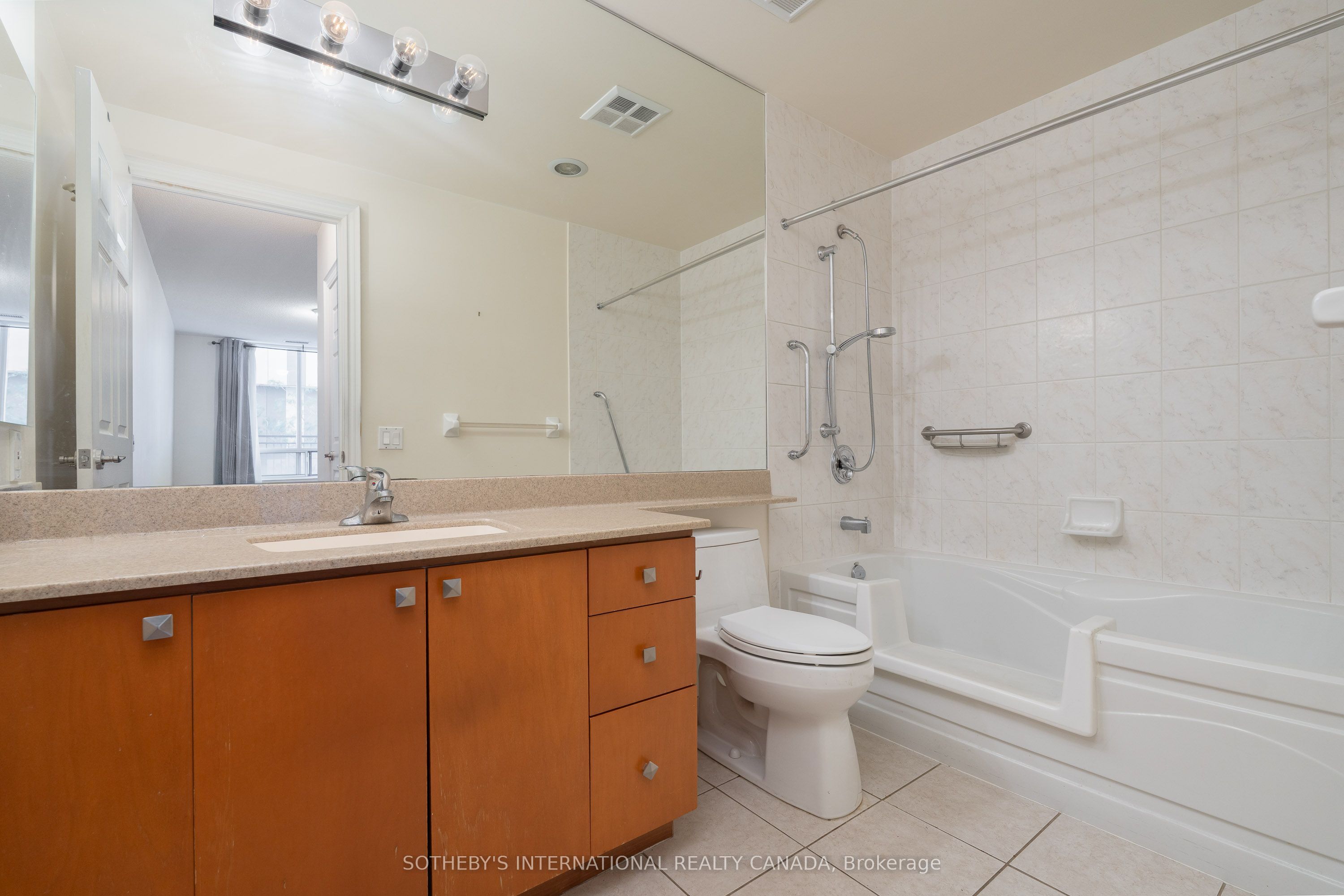 5233 Dundas Street 115 Property Photo 20