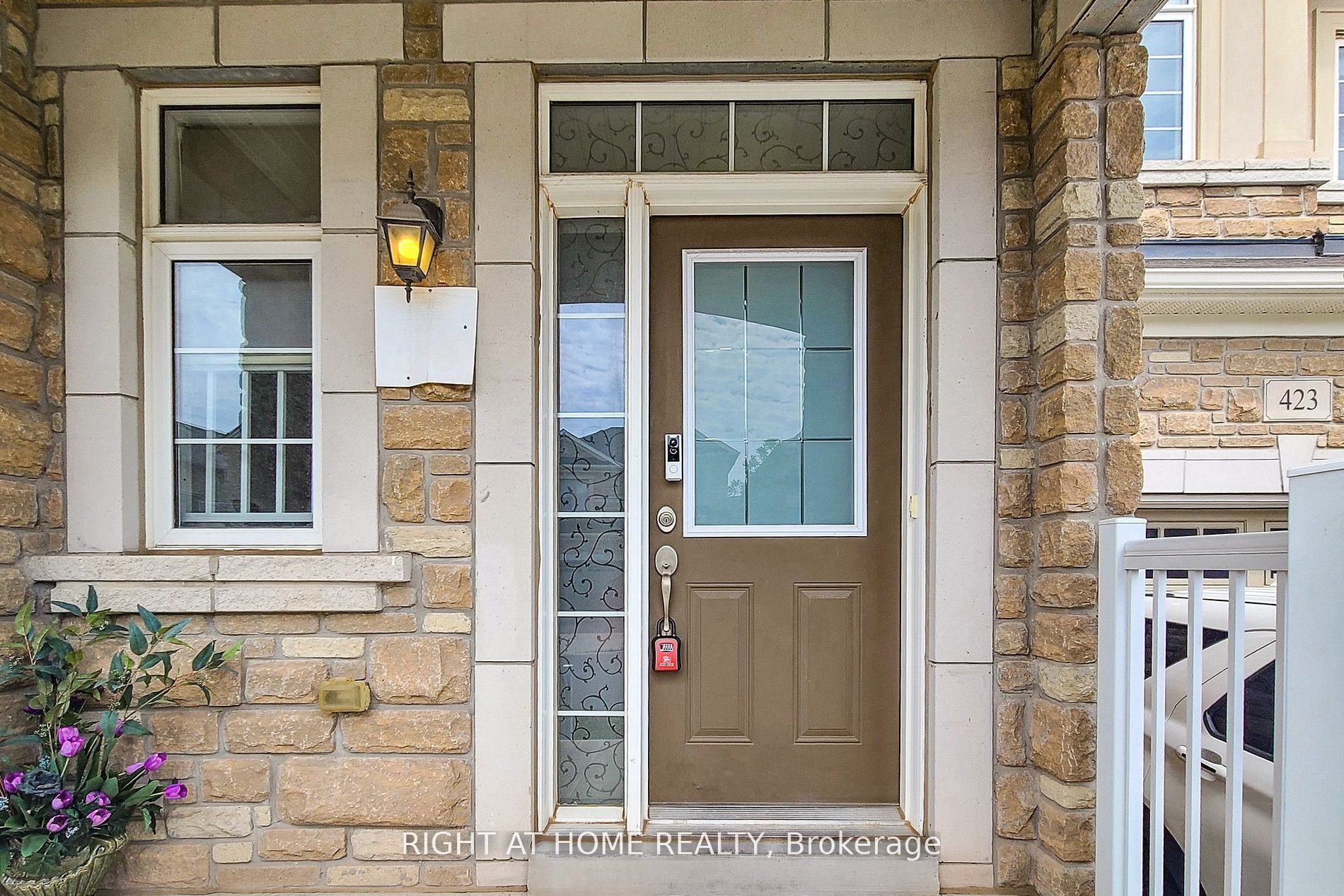 423 Grindstone Trail Property Photo 2