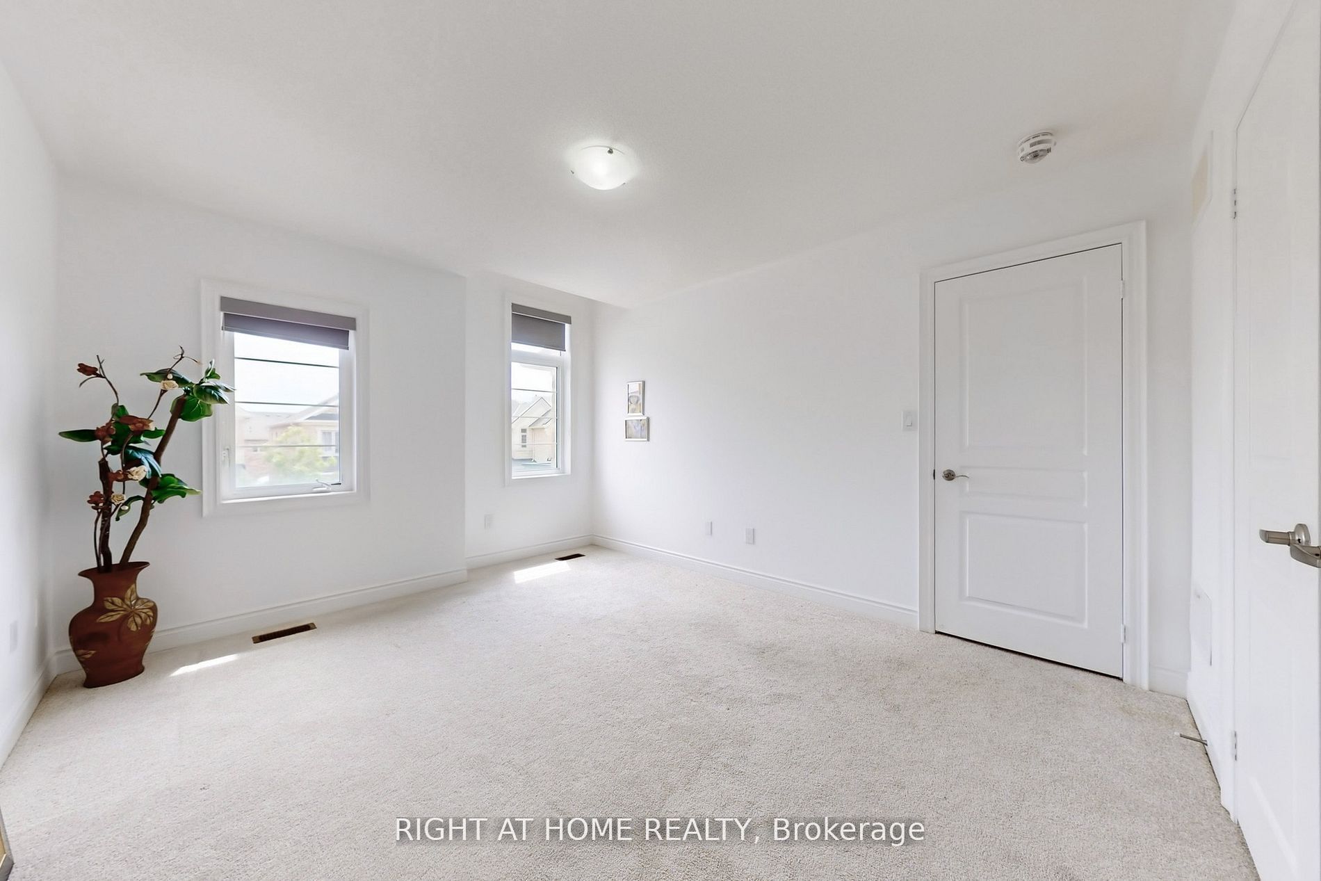 423 Grindstone Trail Property Photo 35
