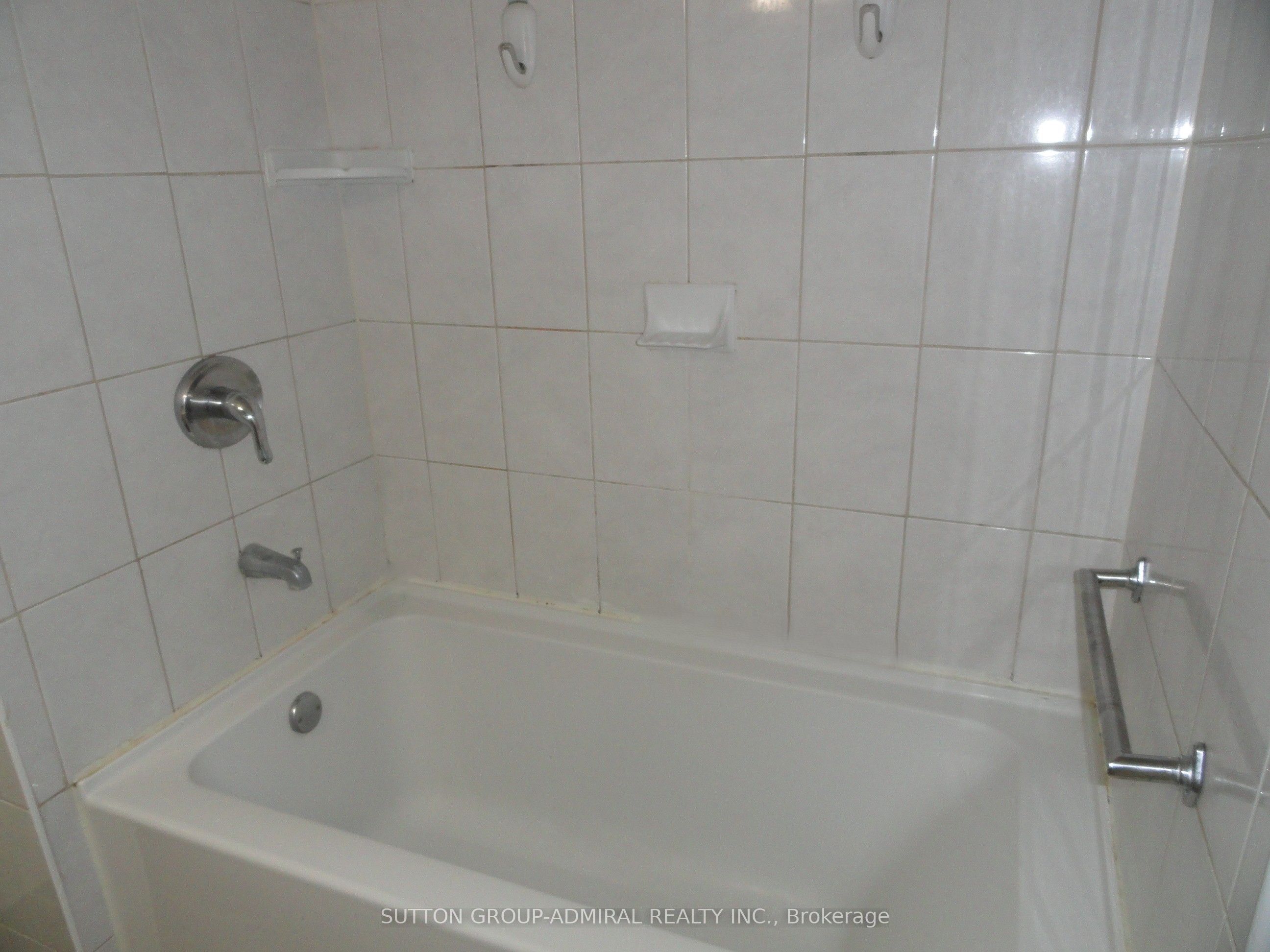 23 Chalkfarm Dr Drive Property Photo 9