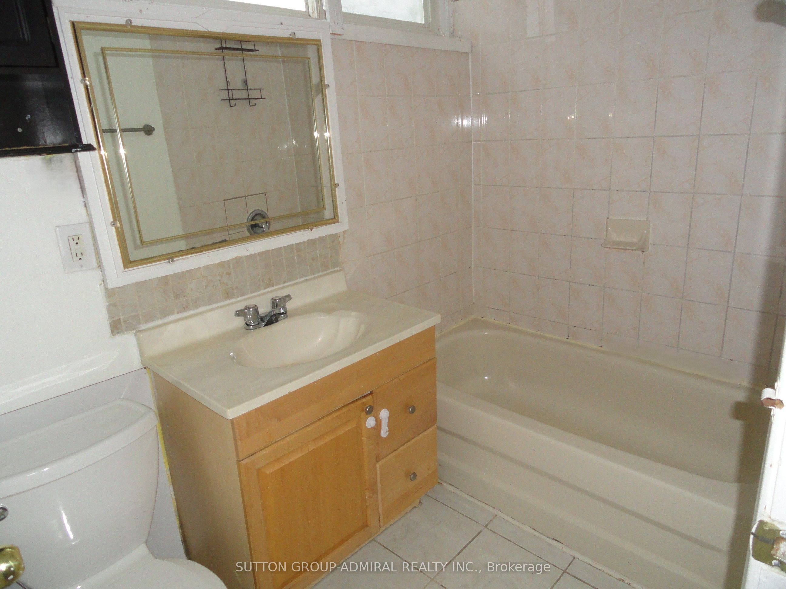 23 Chalkfarm Dr Drive Property Photo 11