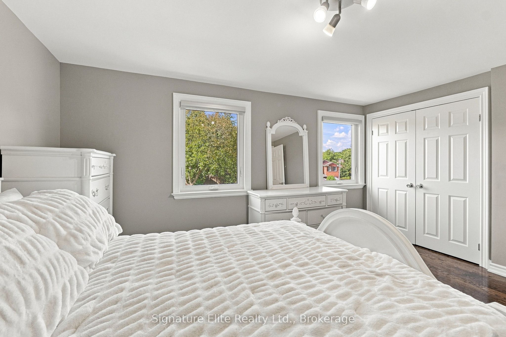 190 Longwood Drive Property Photo 26