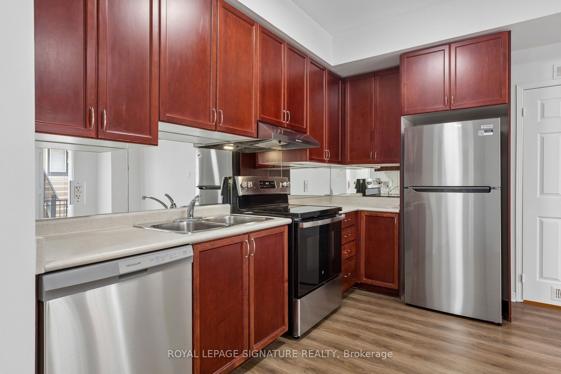 5035 Oscar Peterson Boulevard 41 Property Photo 7
