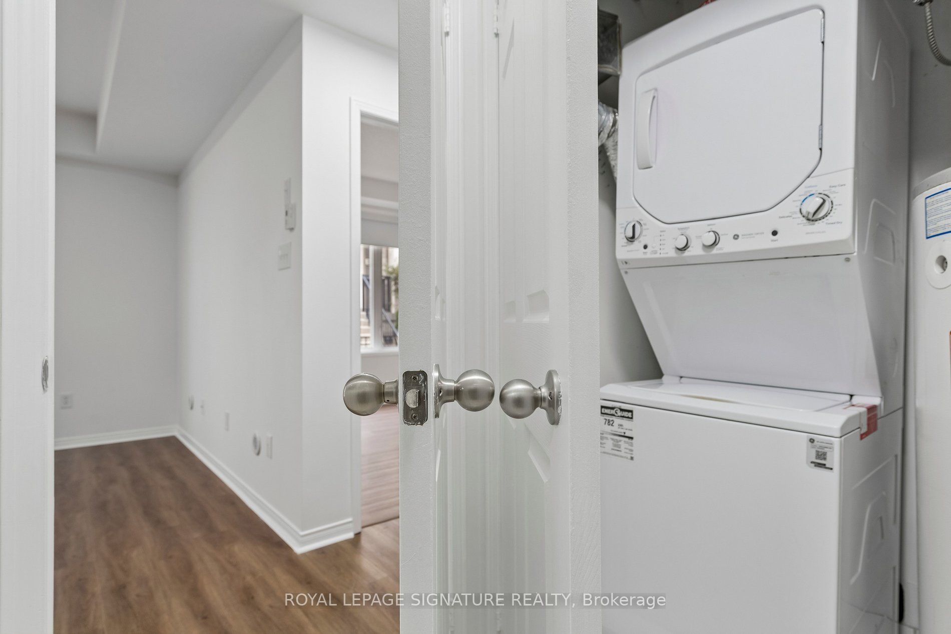 5035 Oscar Peterson Boulevard 41 Property Photo 15