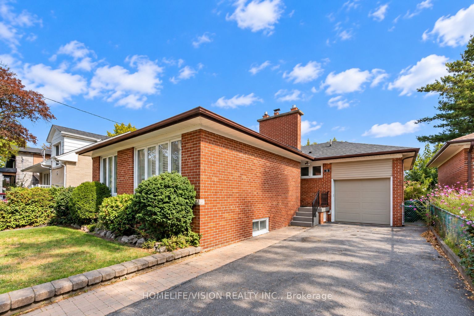 11 Larstone Avenue Property Photo 3