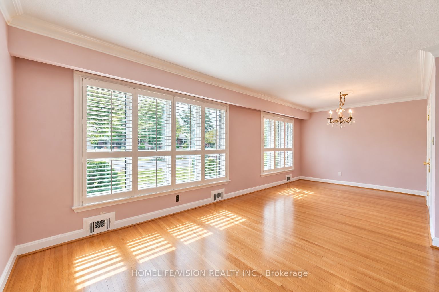 11 Larstone Avenue Property Photo 9