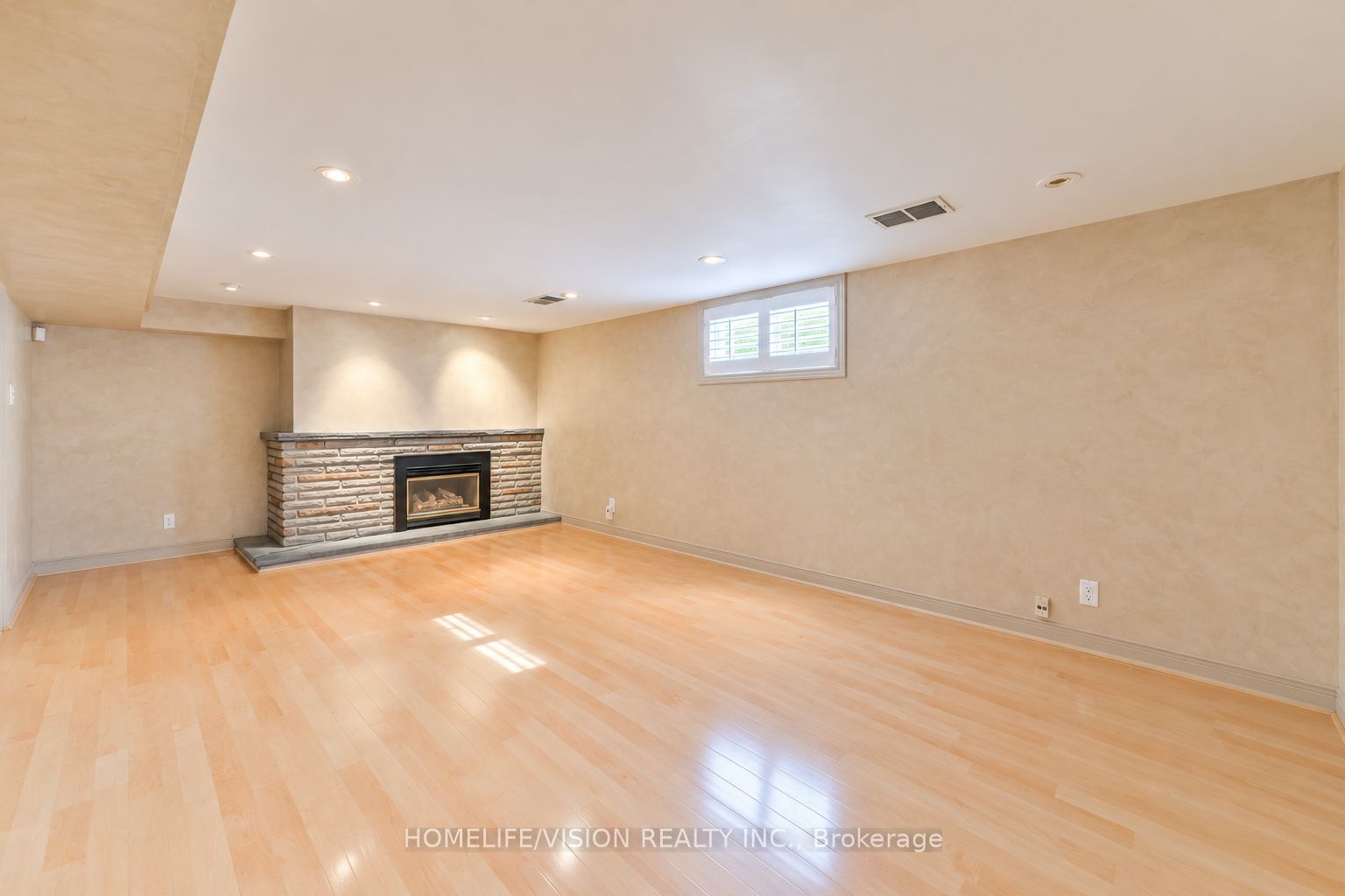 11 Larstone Avenue Property Photo 27