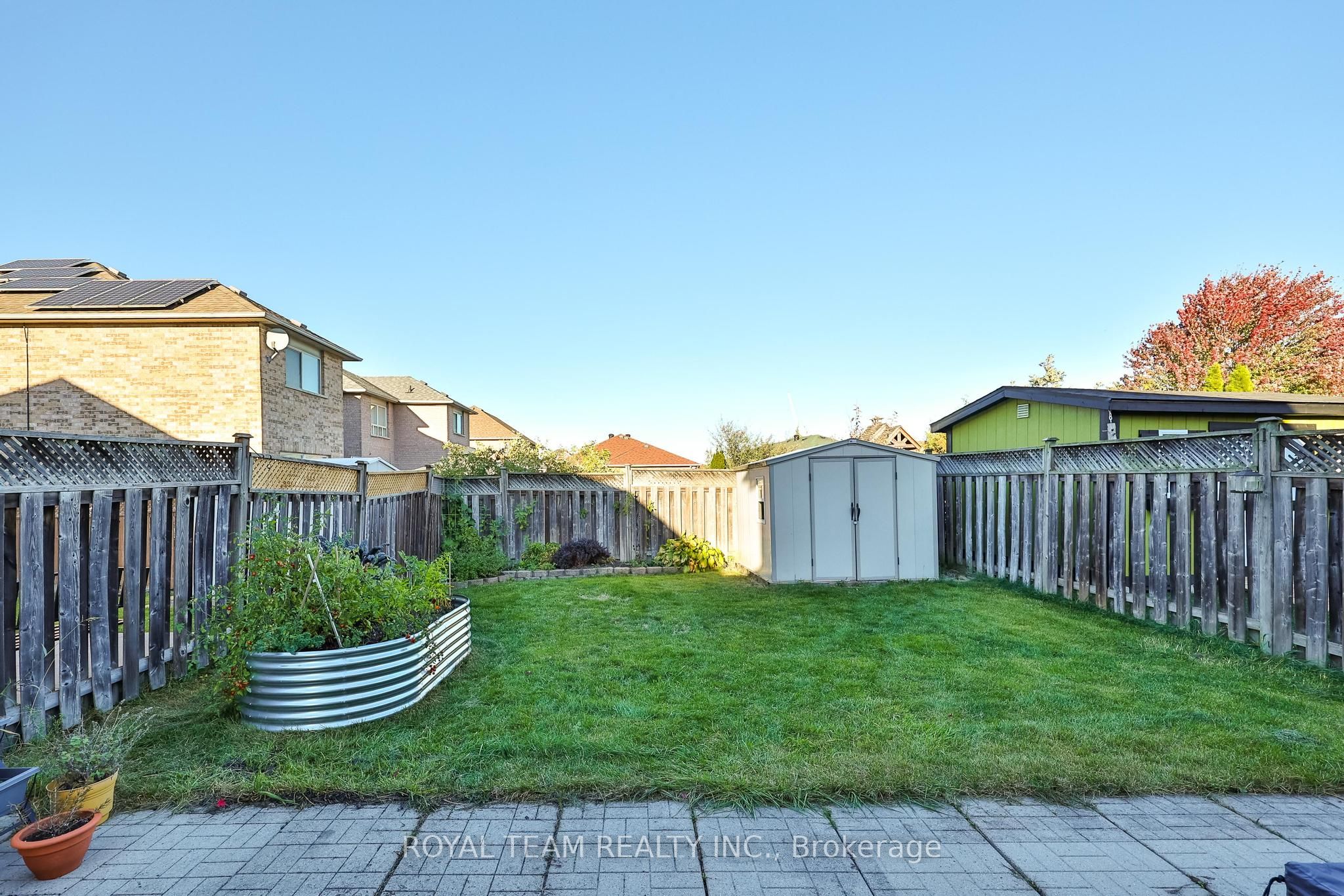 40 Emily Carr Crescent Property Photo 35