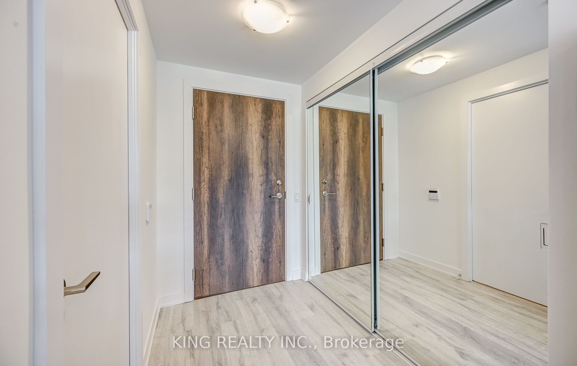 251 Manitoba Street 133 Property Photo 9