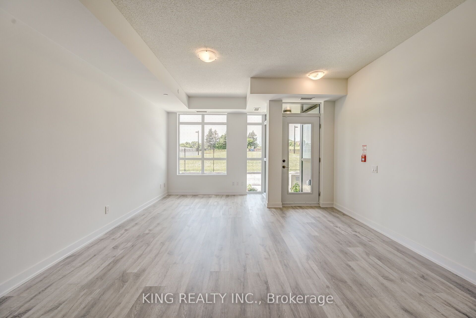 251 Manitoba Street 133 Property Photo 11