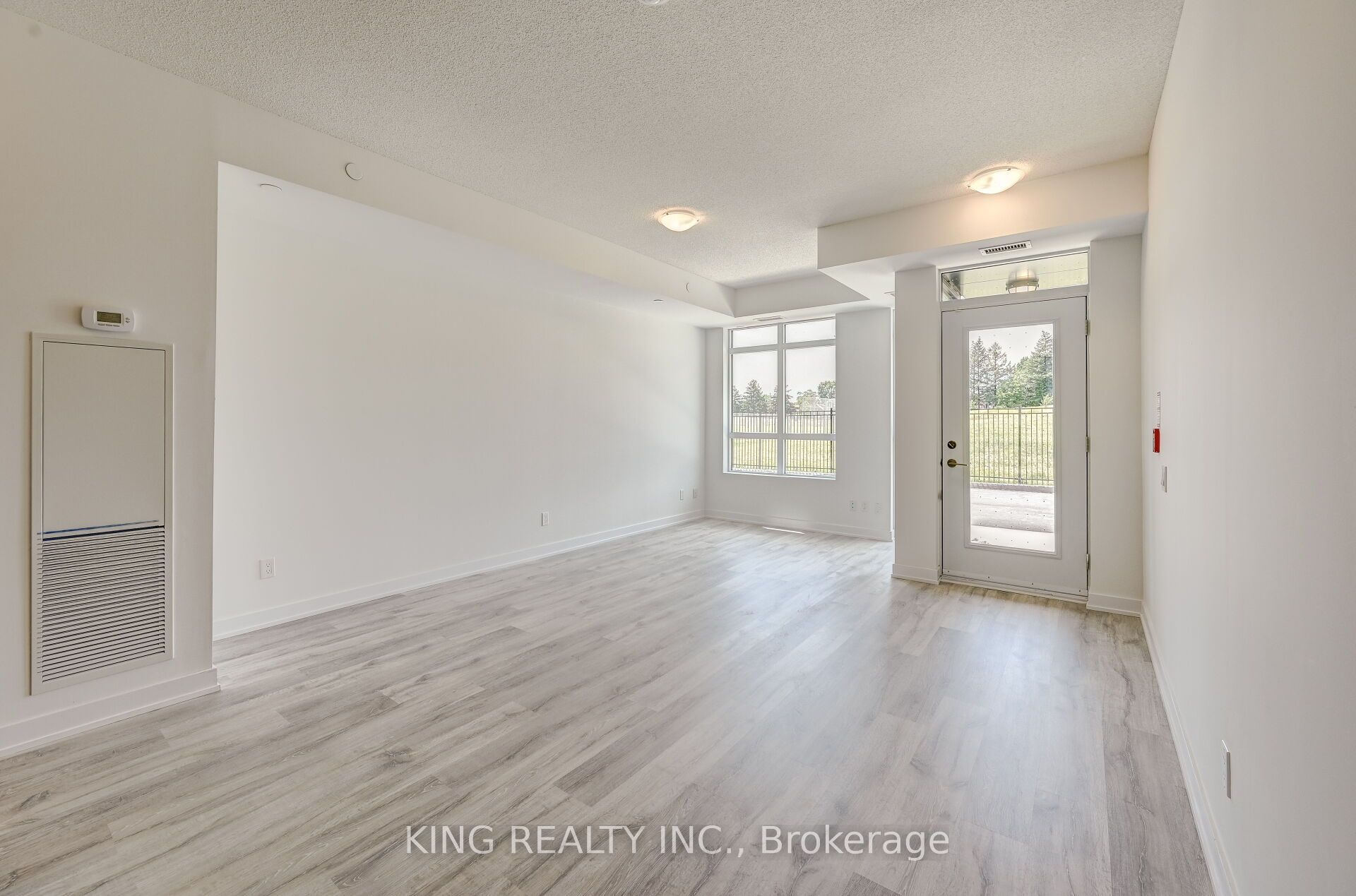 251 Manitoba Street 133 Property Photo 12