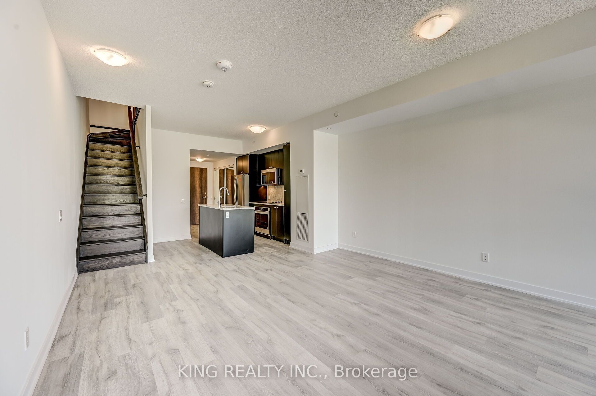 251 Manitoba Street 133 Property Photo 13