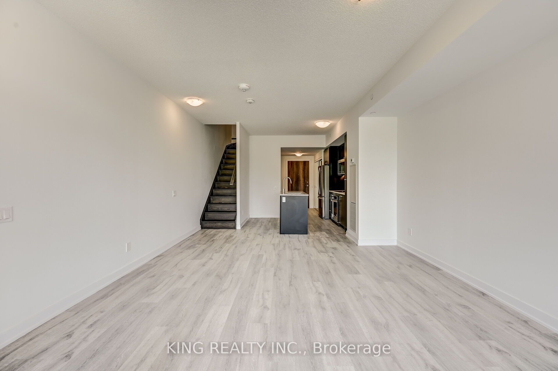 251 Manitoba Street 133 Property Photo 14