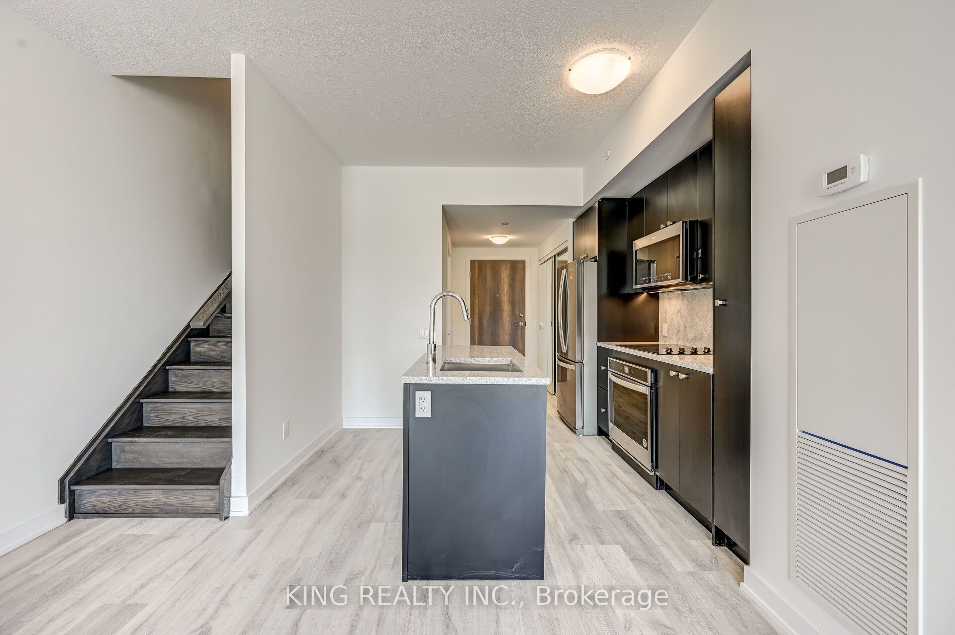 251 Manitoba Street 133 Property Photo 19