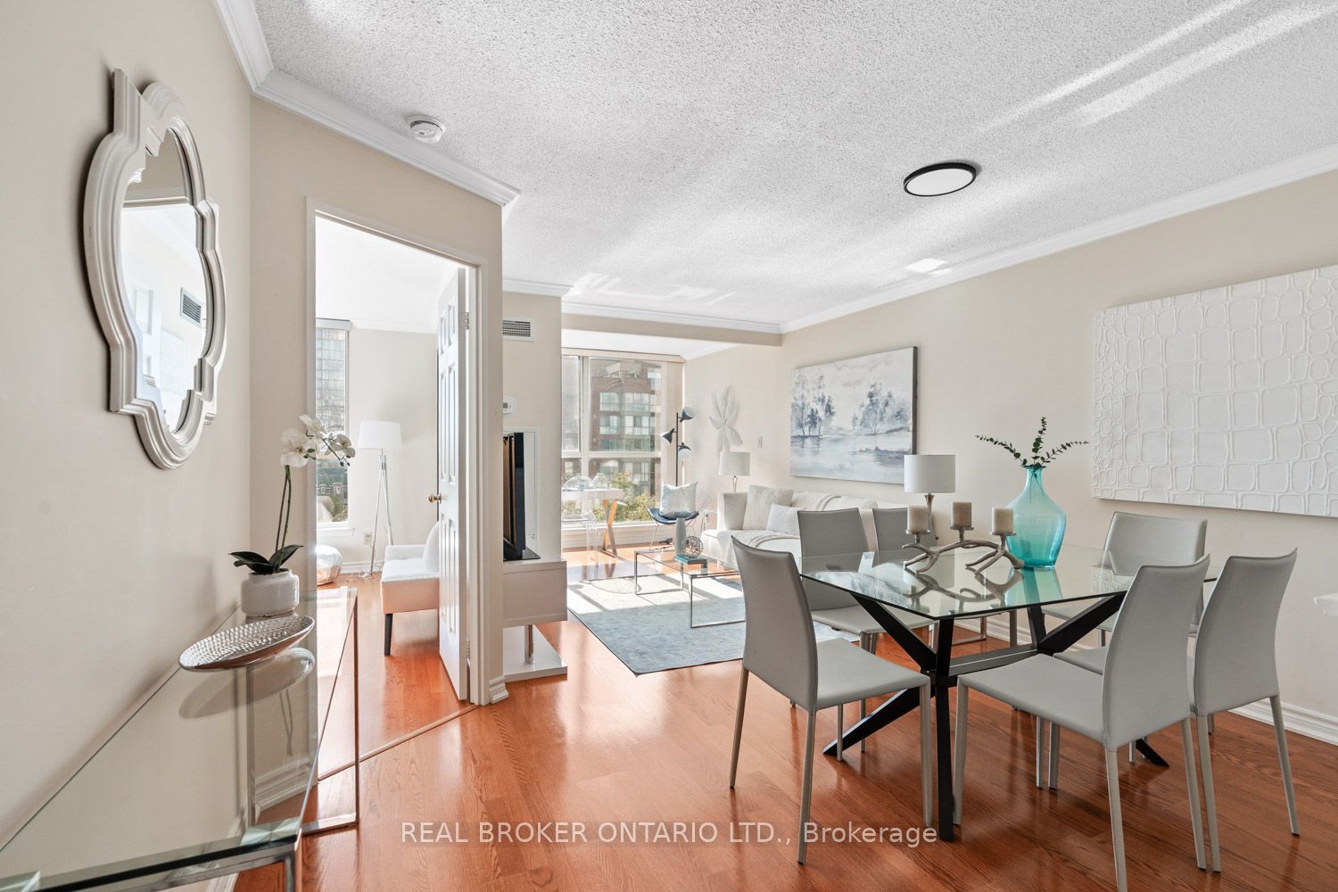24 Southport Street 747 Property Photo 1