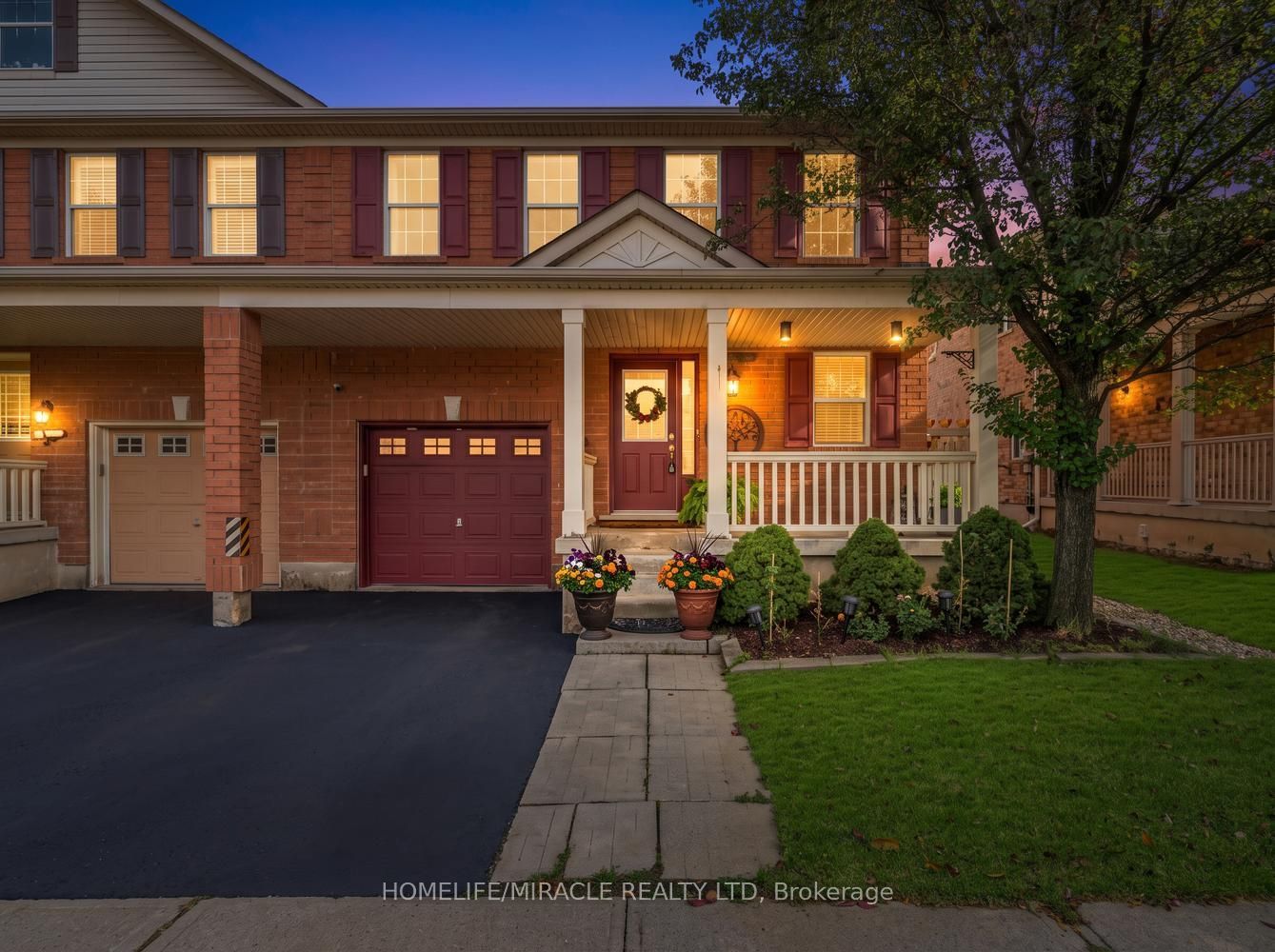 1552 Harwood Drive Property Photo 1