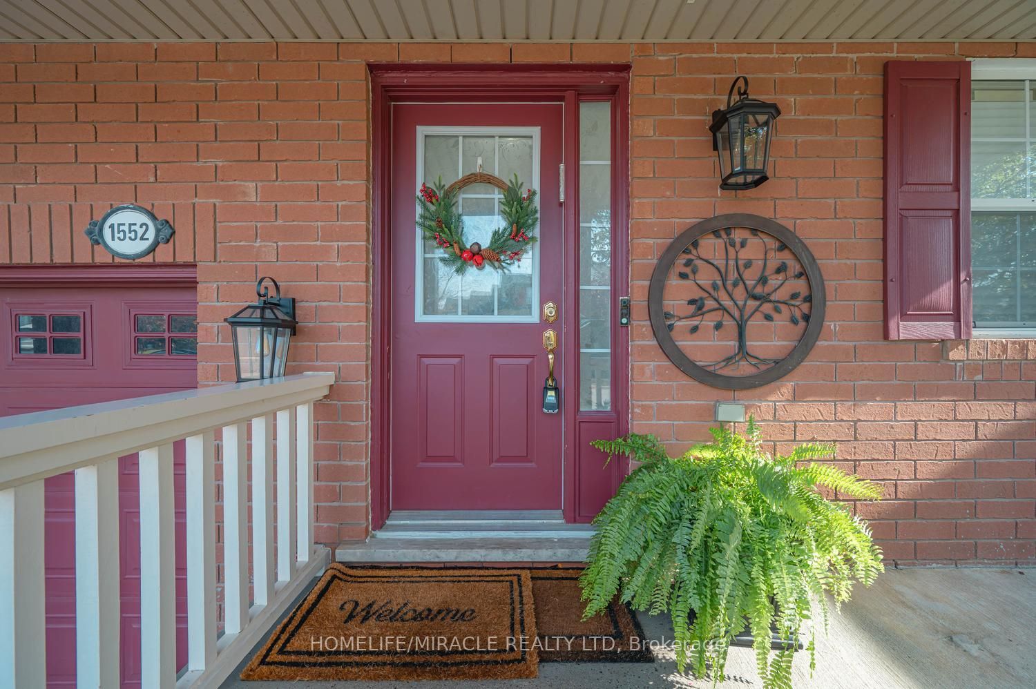 1552 Harwood Drive Property Photo 6