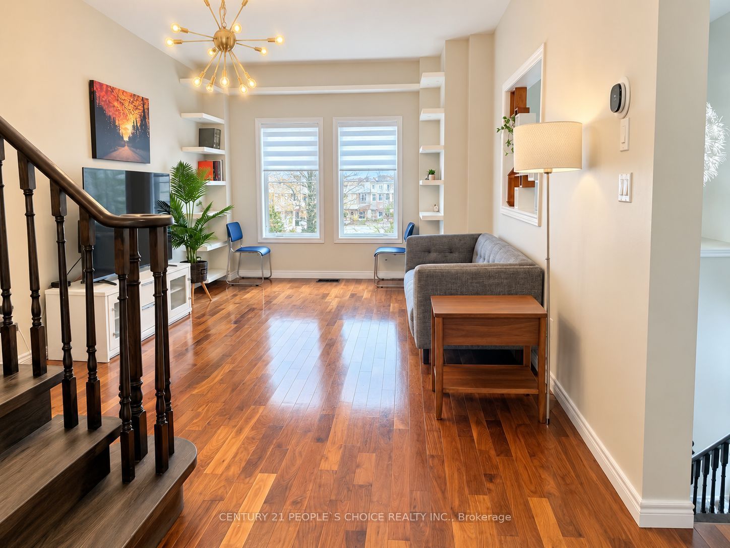 230 Paisley Boulevard W 24 Property Photo 6