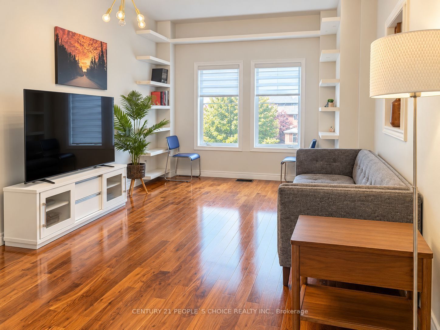 230 Paisley Boulevard W 24 Property Photo 8