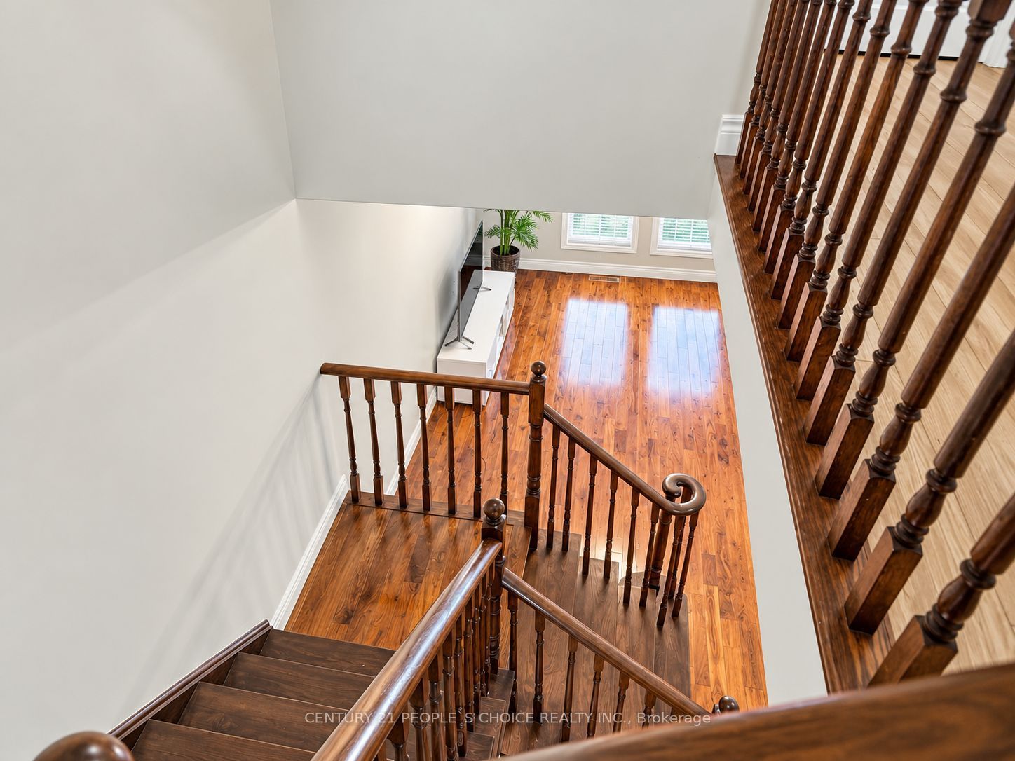 230 Paisley Boulevard W 24 Property Photo 13