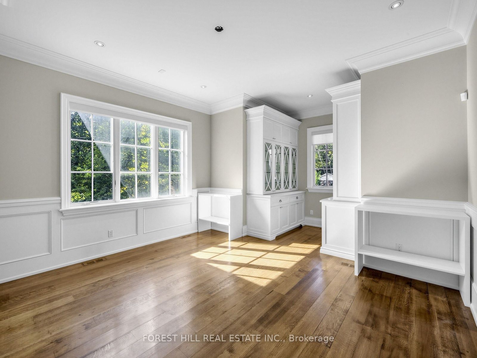302 Pinehurst Drive W Property Photo 15