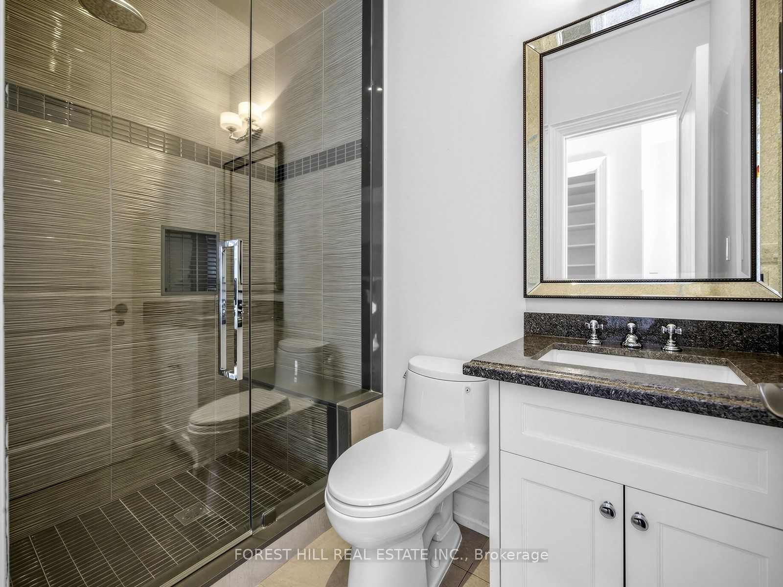 302 Pinehurst Drive W Property Photo 31