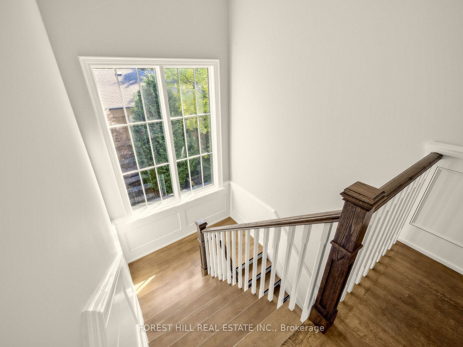 302 Pinehurst Drive W Property Photo 34