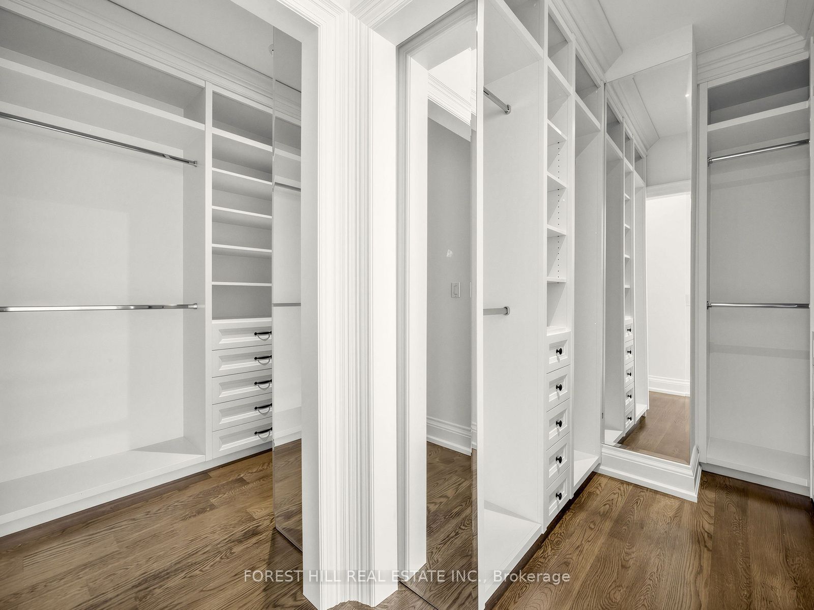 302 Pinehurst Drive W Property Photo 35