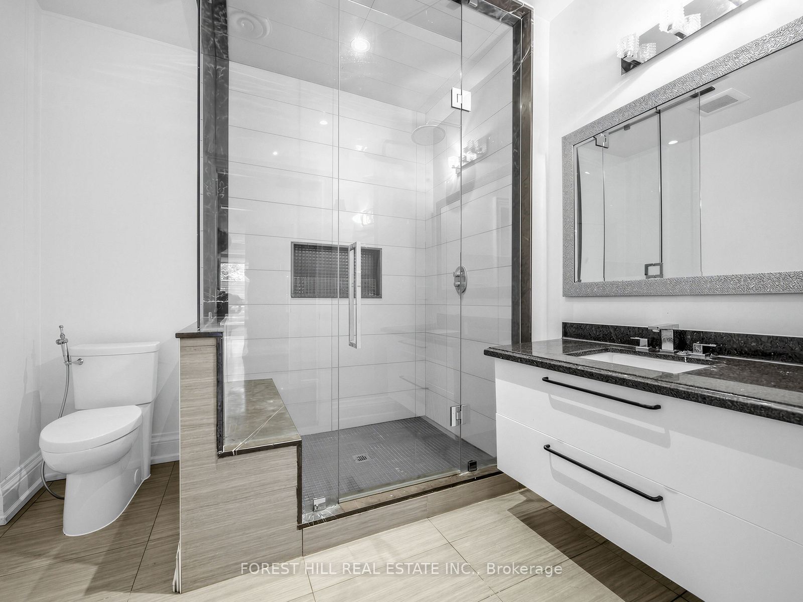 302 Pinehurst Drive W Property Photo 48
