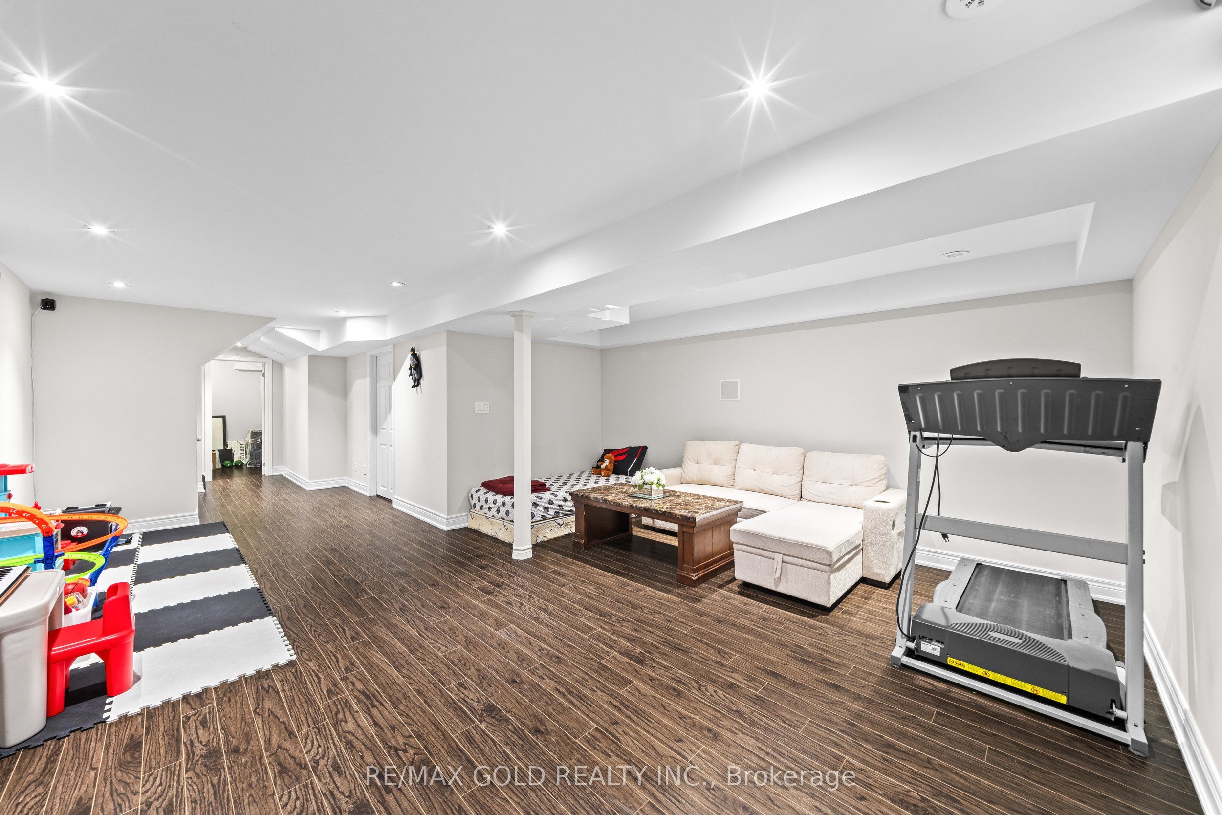 35 Davenhill Road Property Photo 17