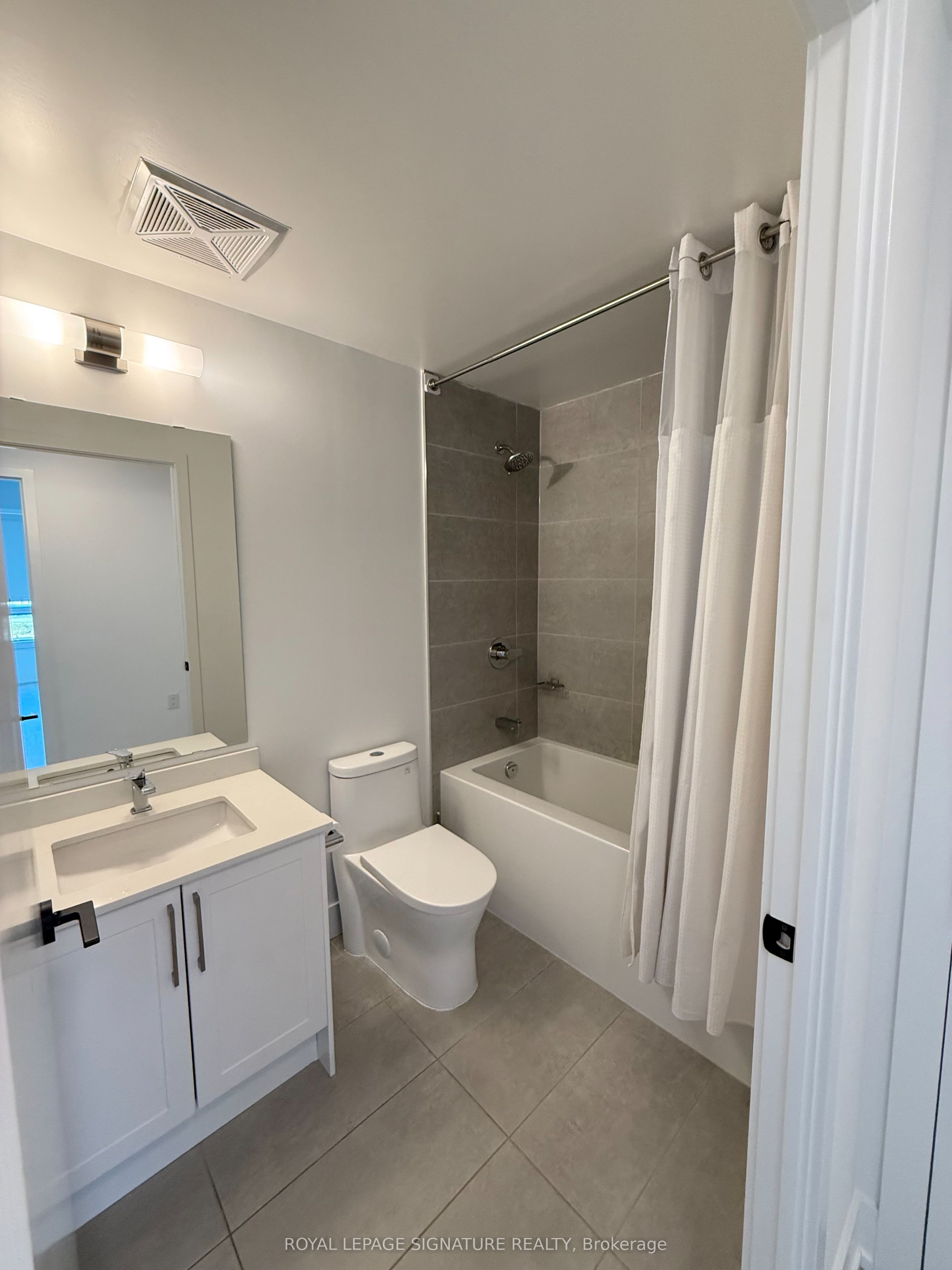 2450 Old Bronte Road 410 Property Photo 10