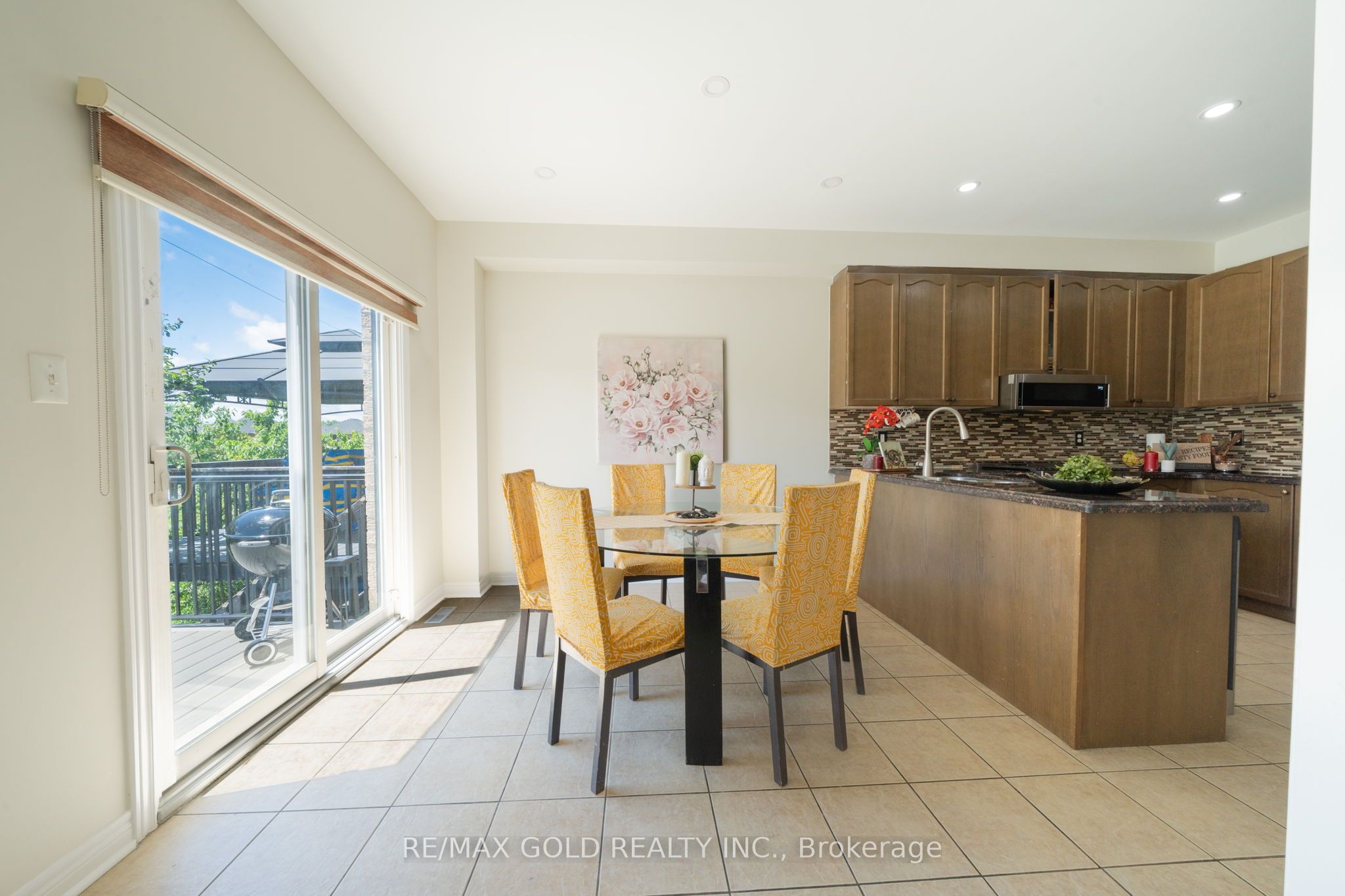 12 Pefferlaw Drive Property Photo 11