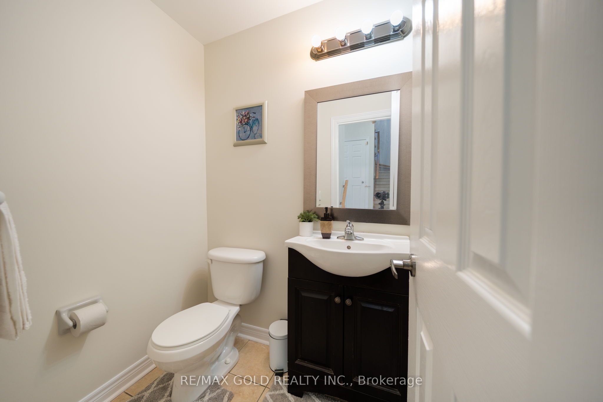 12 Pefferlaw Drive Property Photo 16