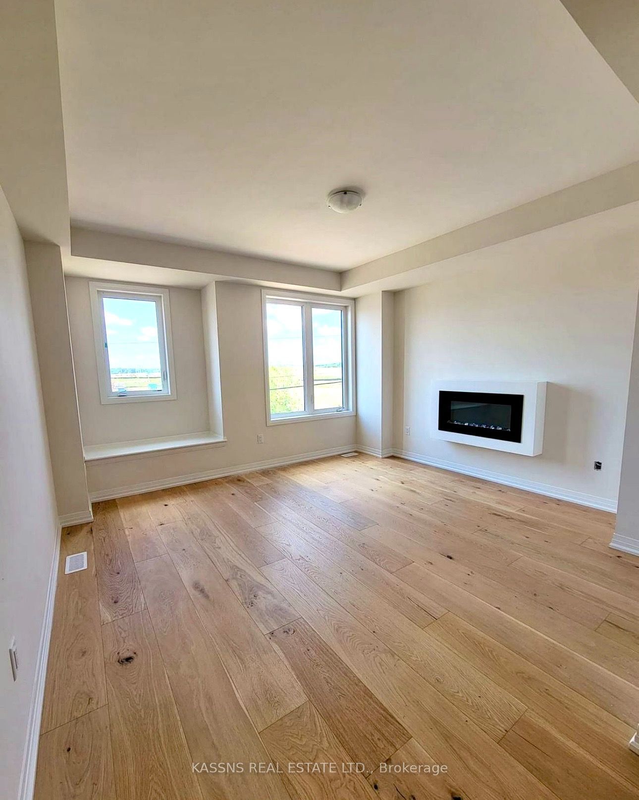 3305 Sixth Line Property Photo 12