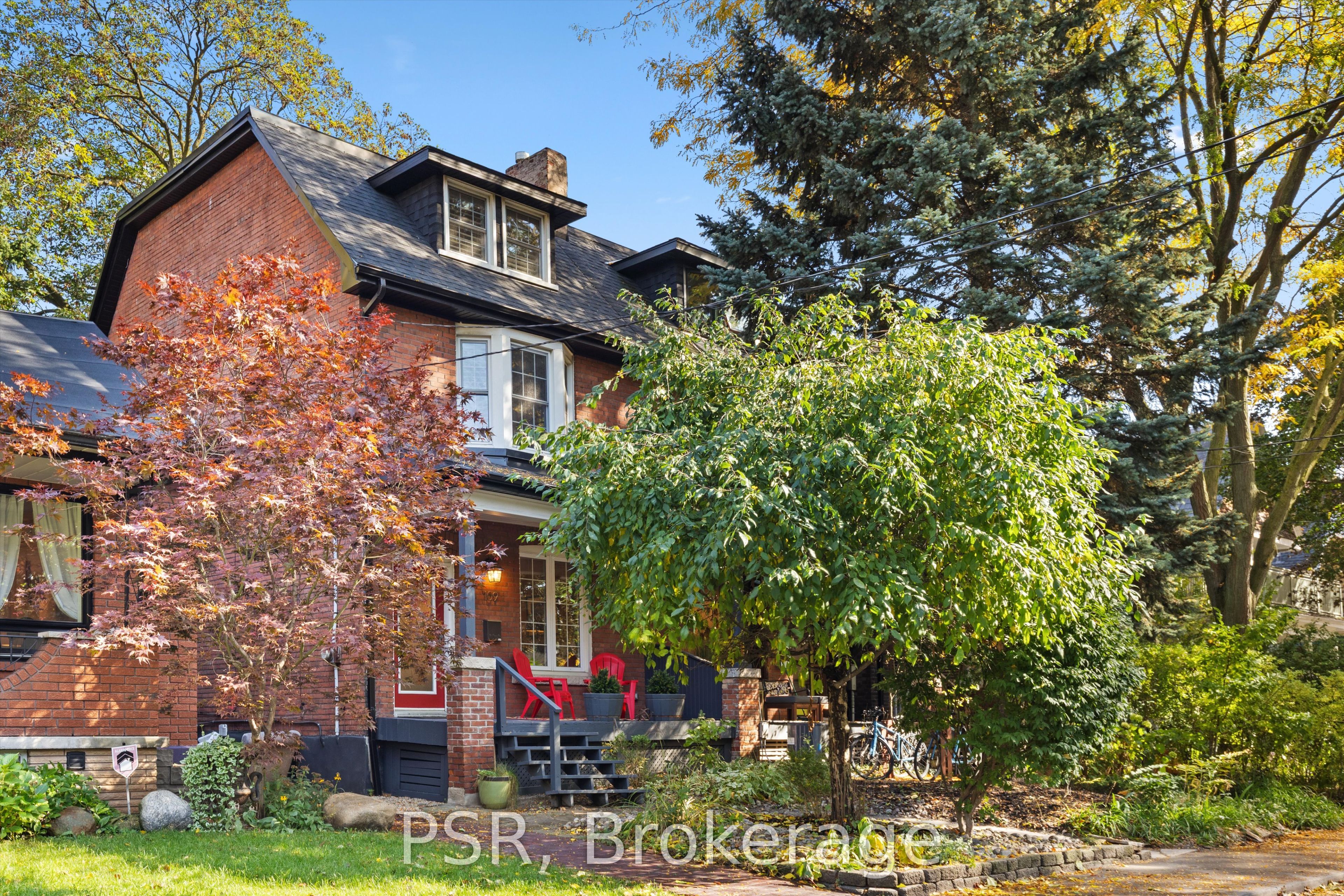109 Macdonell Avenue