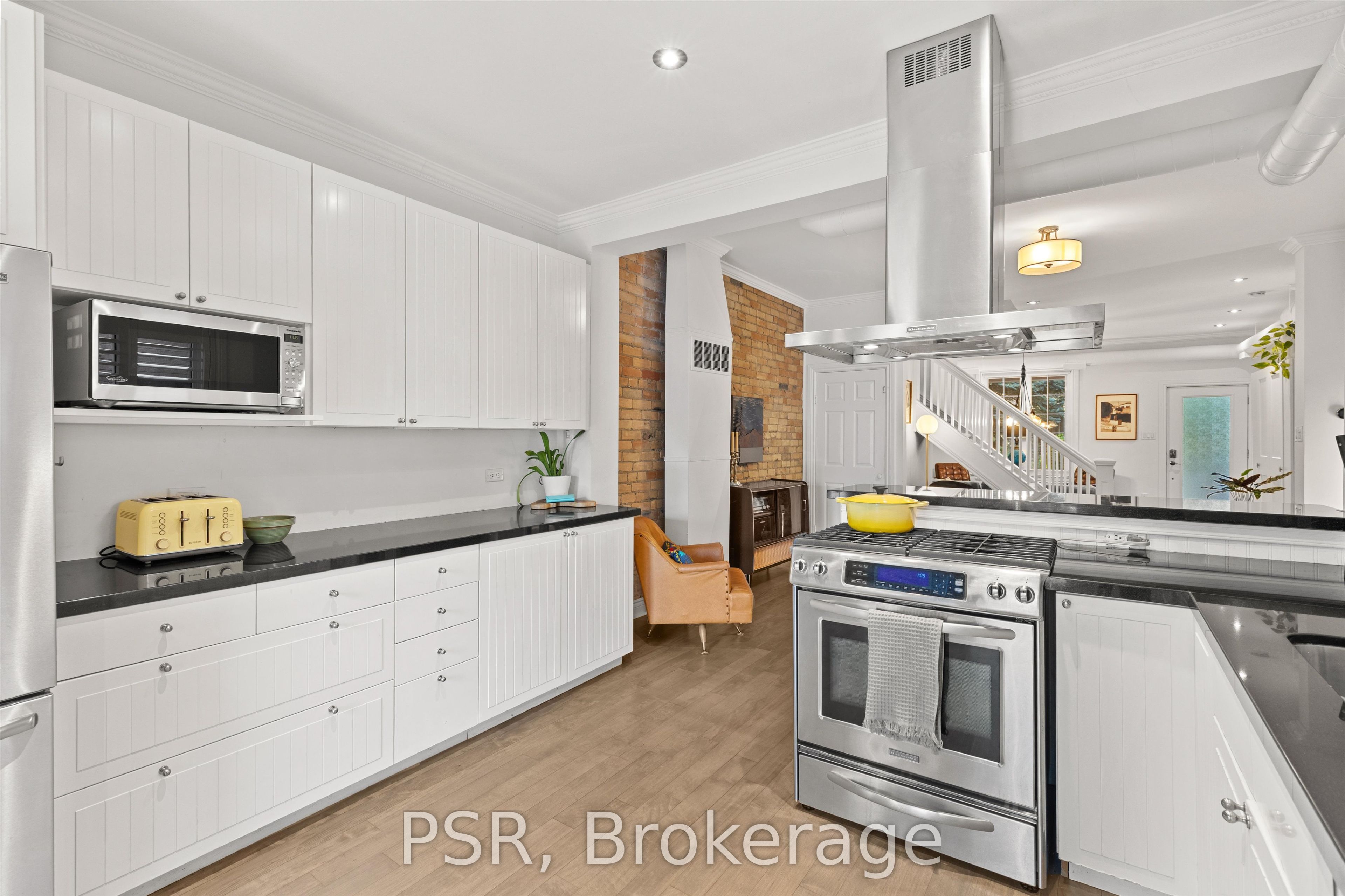 109 Macdonell Avenue Property Photo 10