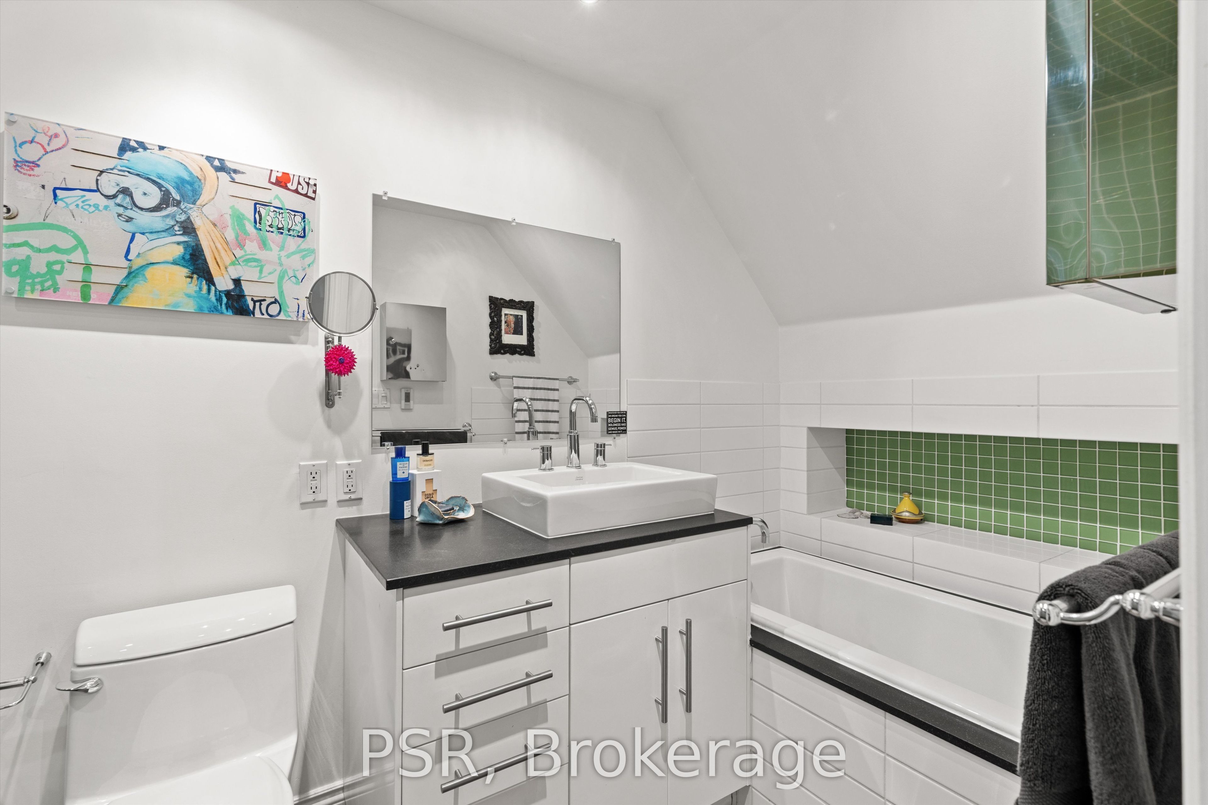 109 Macdonell Avenue Property Photo 23