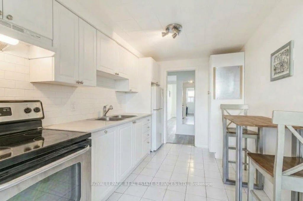74 Burlington Street 1 Property Photo 8