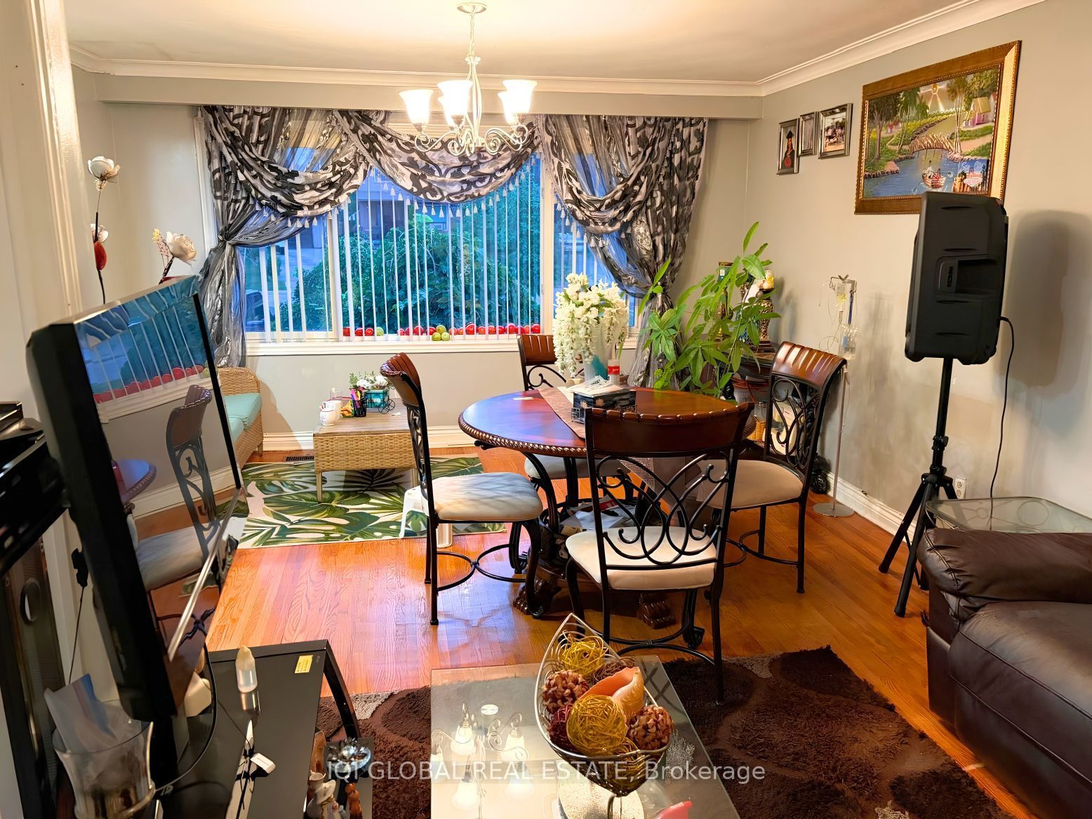 11 Stone Court Property Photo 8