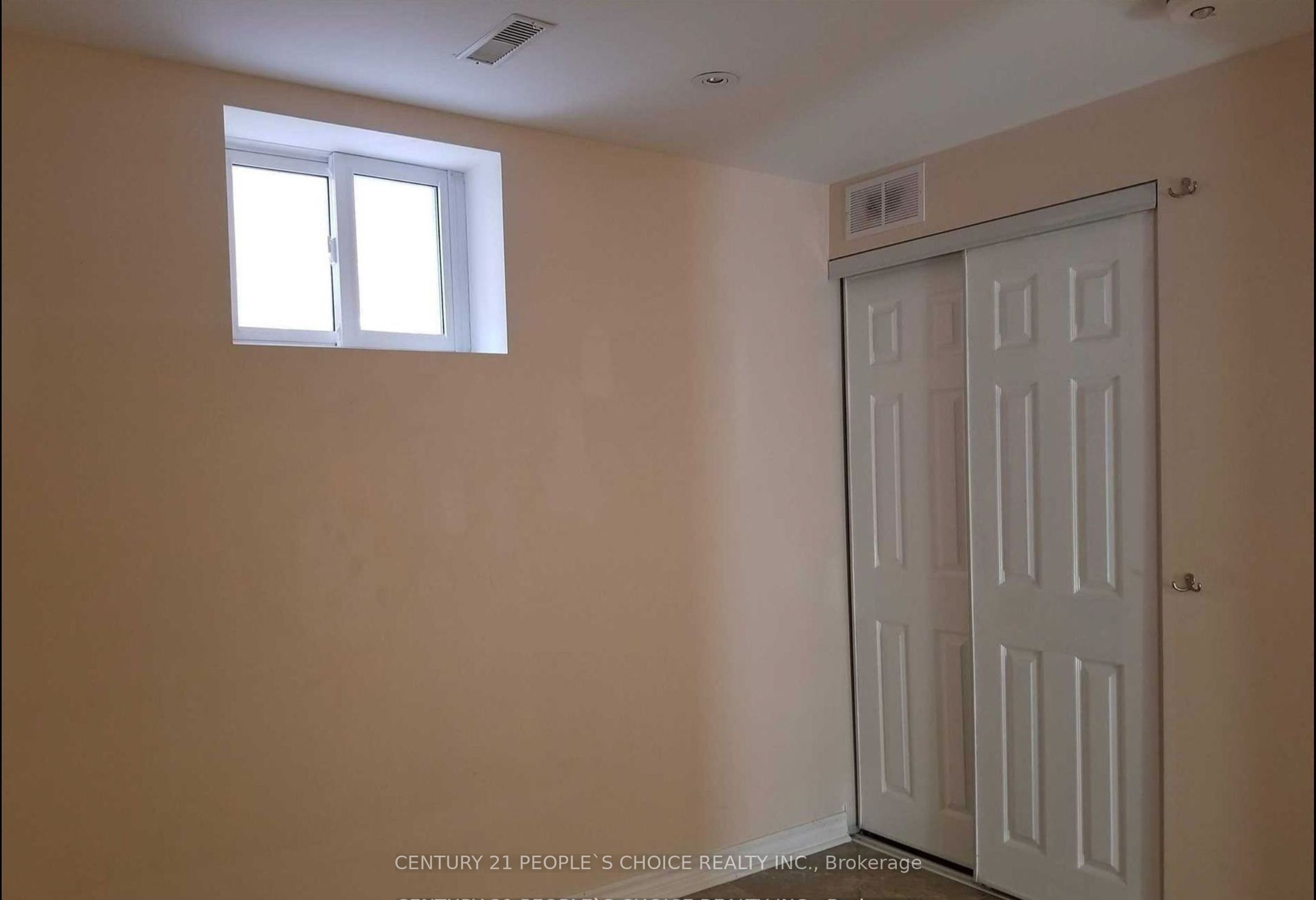5689 Sidmouth Street Lower Property Photo 5