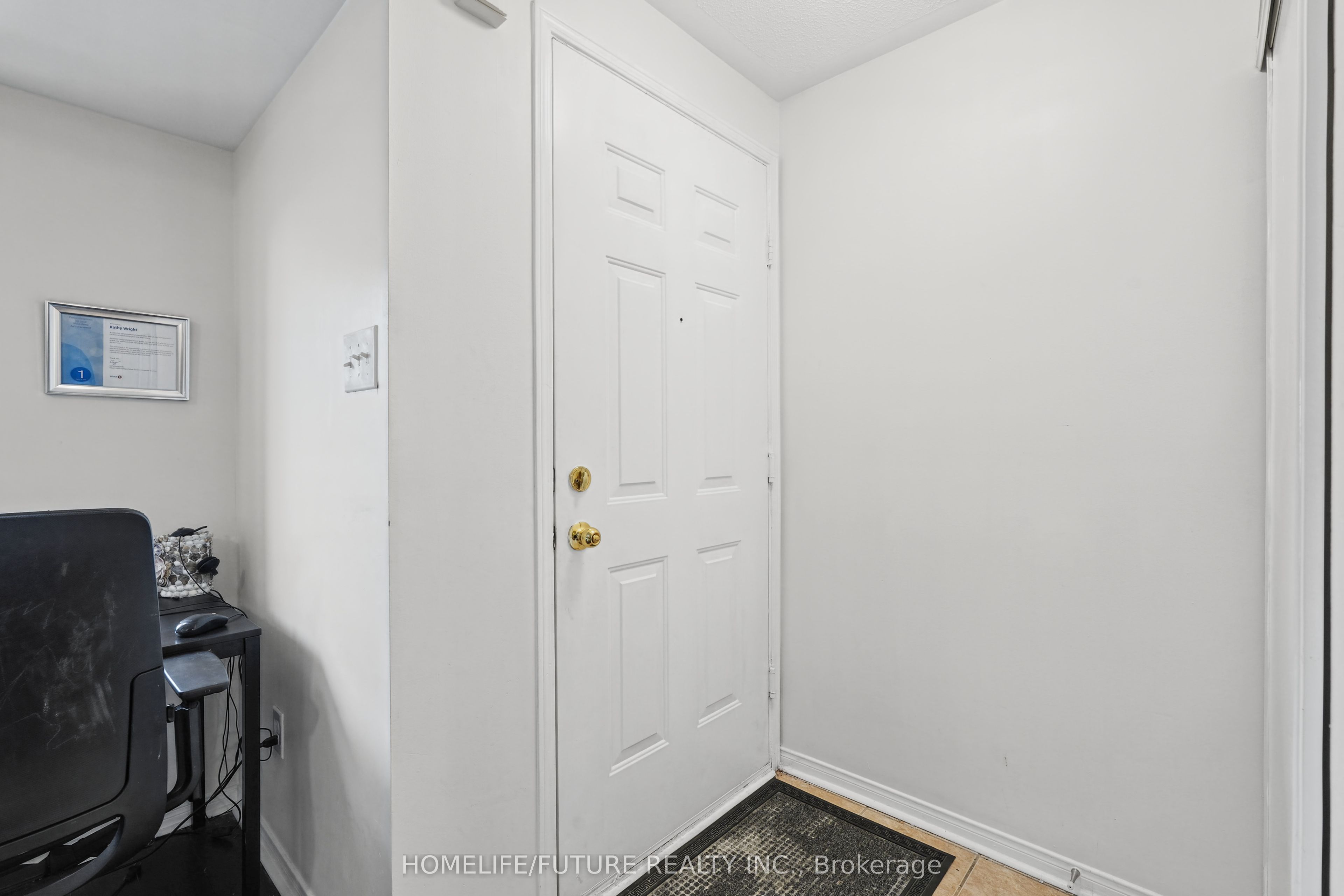 4975 Southampton Drive 337 Property Photo 3