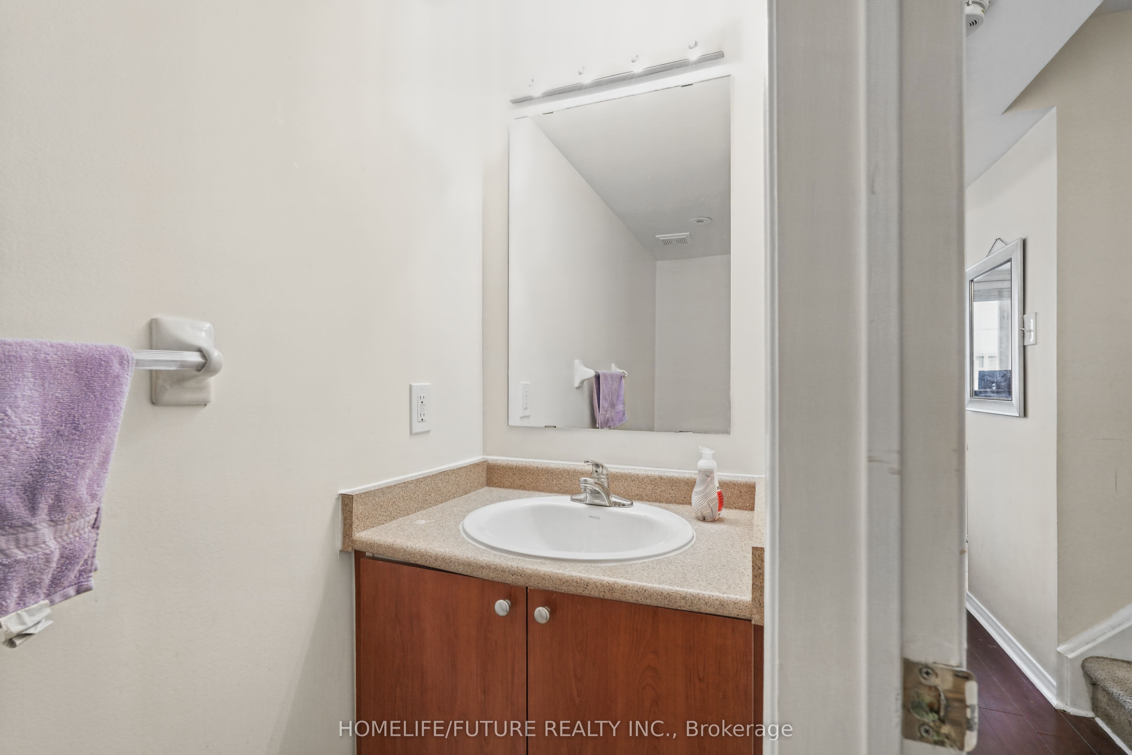 4975 Southampton Drive 337 Property Photo 13