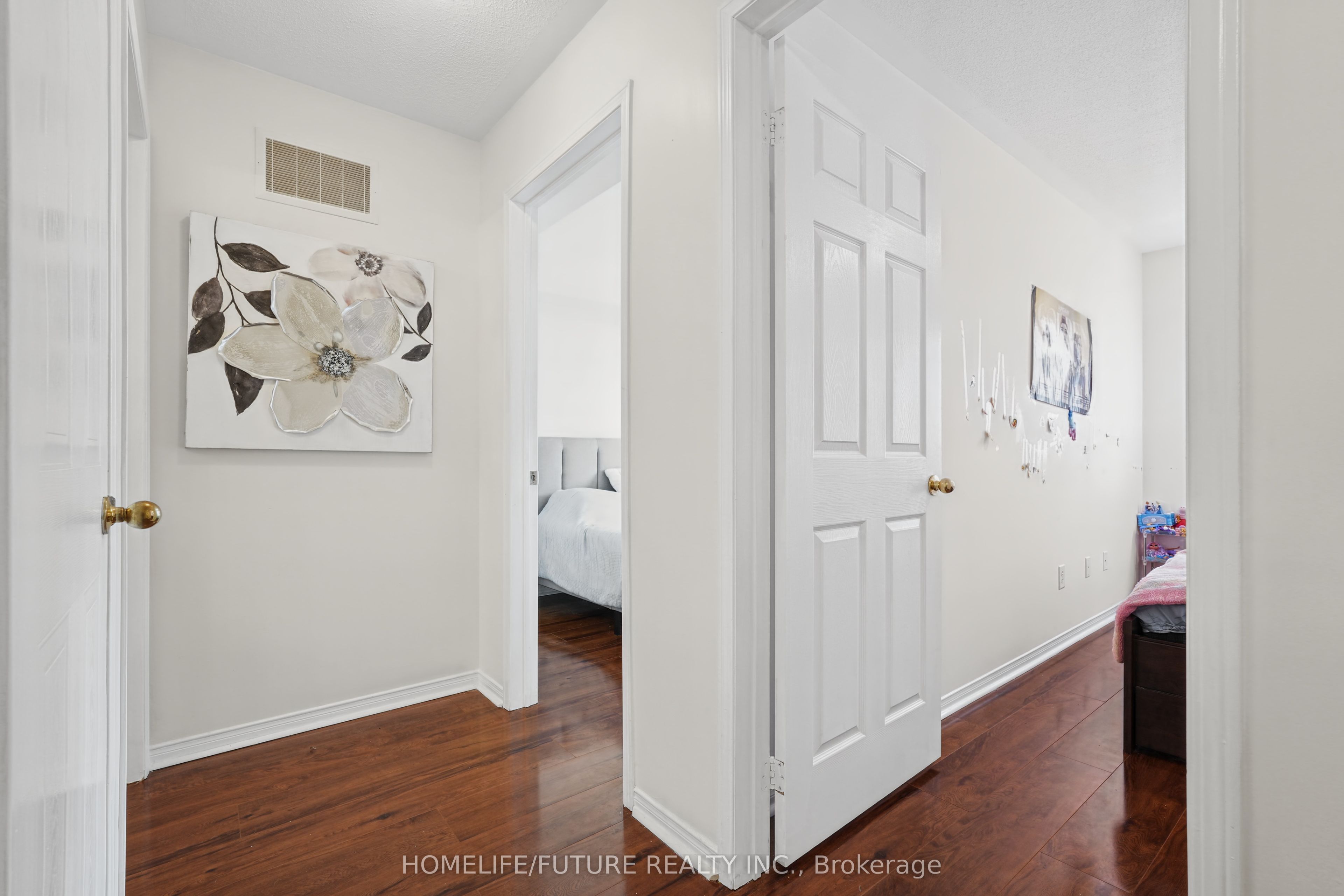 4975 Southampton Drive 337 Property Photo 16