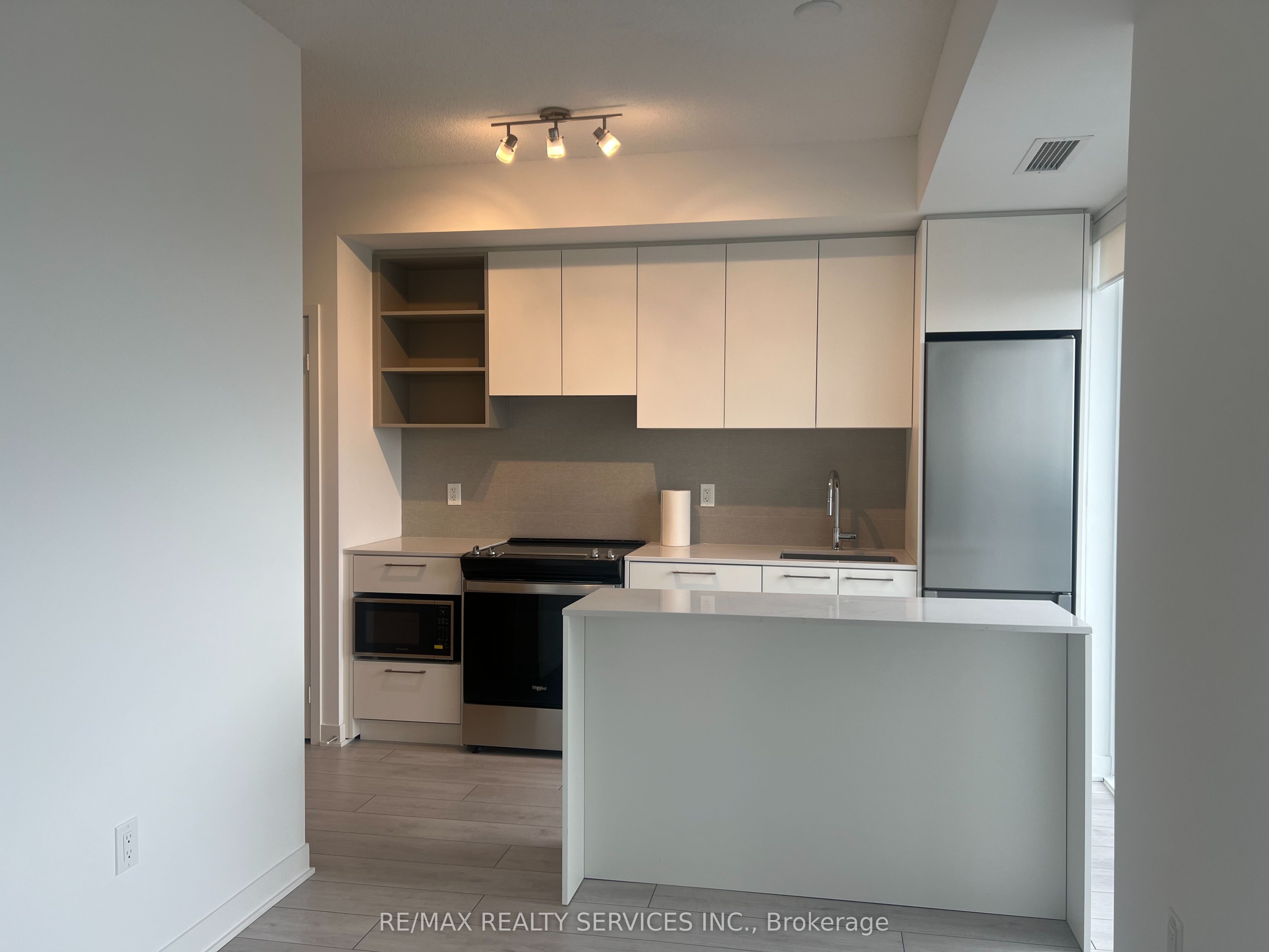 260 Malta Avenue 2204 Property Photo 2