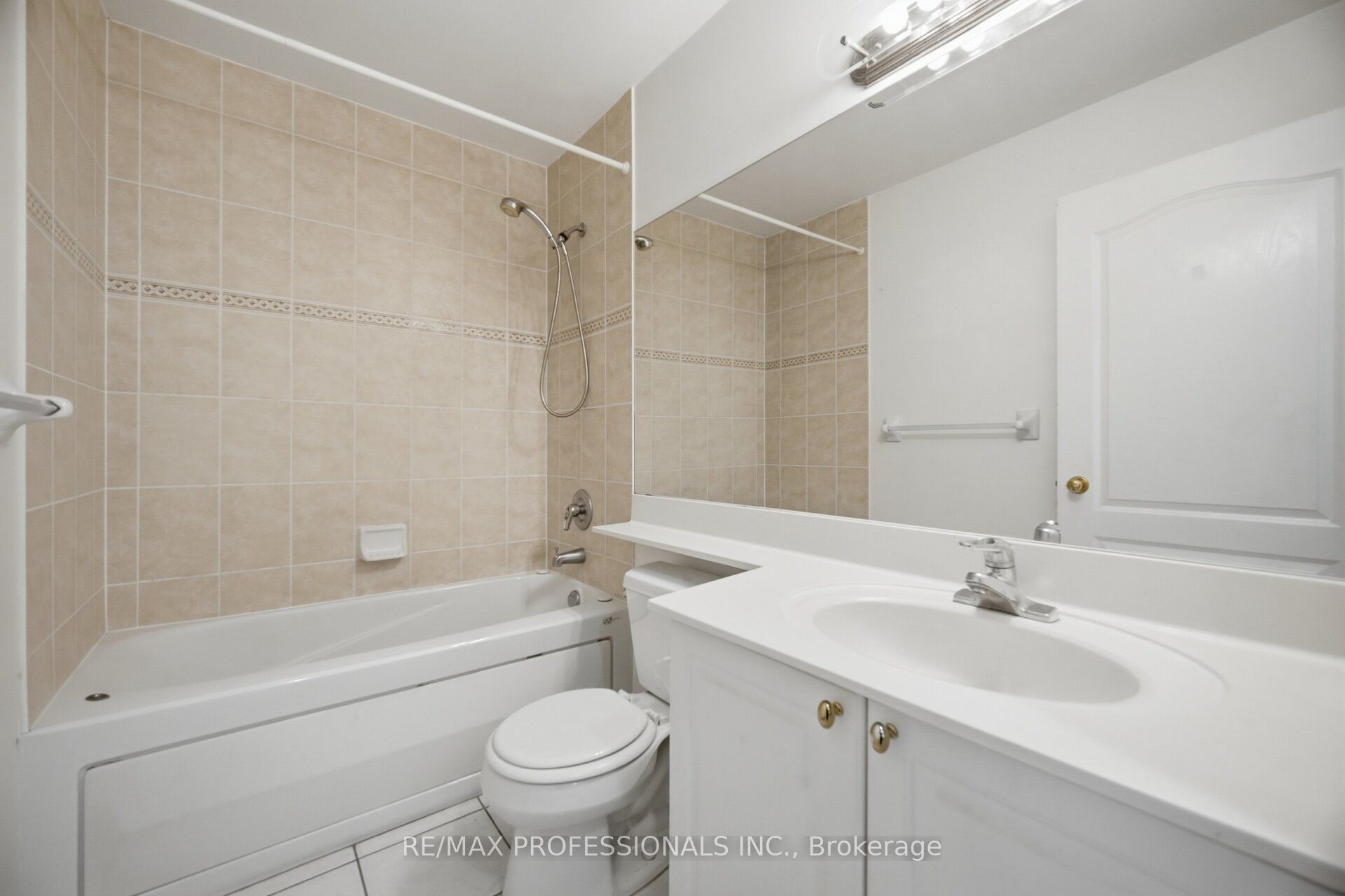 2 Aberfoyle Crescent N 901 Property Photo 19